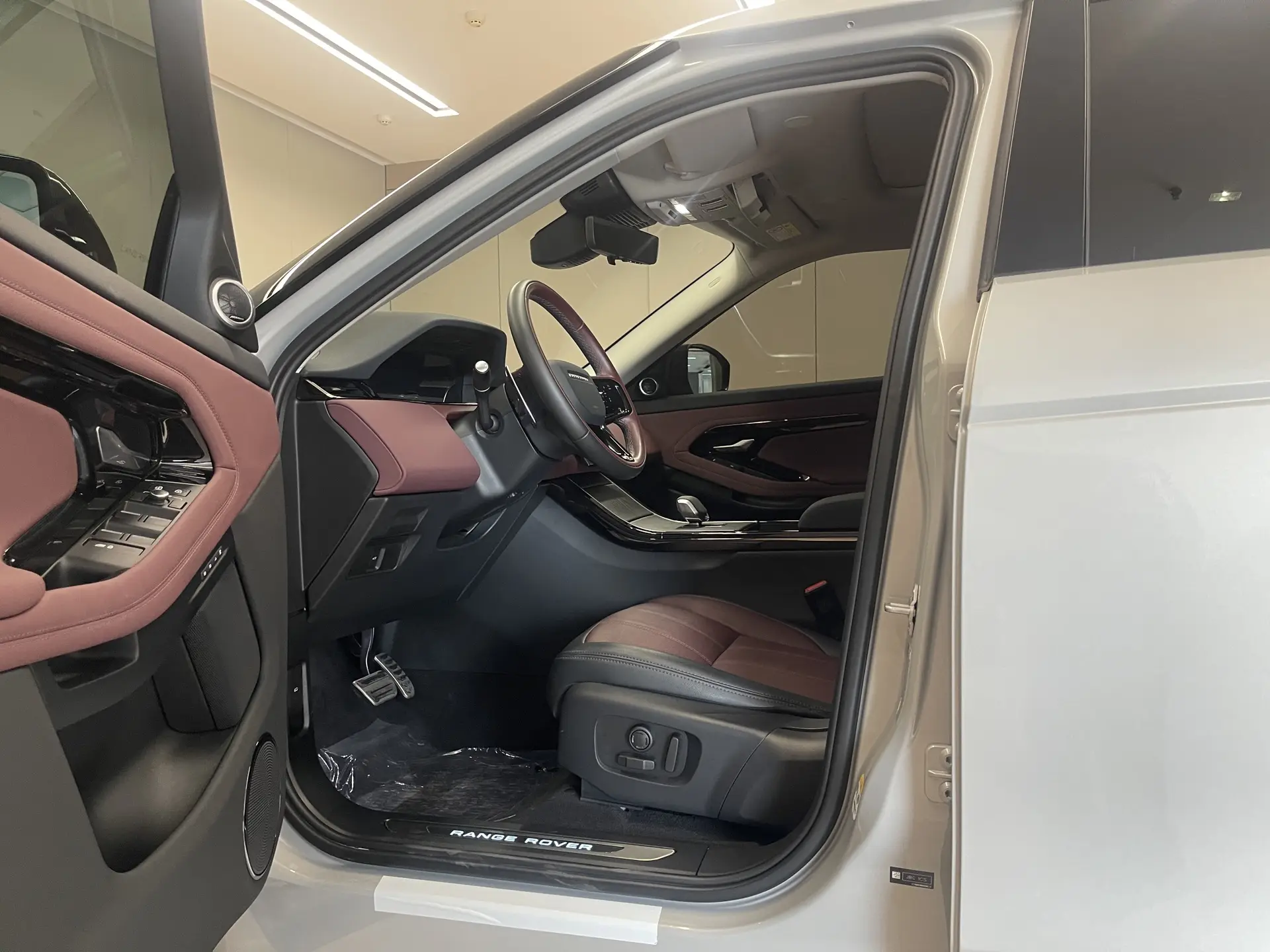Land Rover Range Rover, 2025 17
