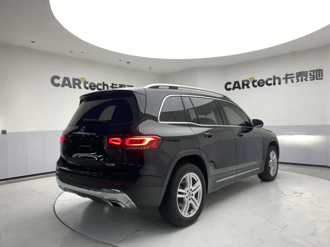 Mercedes-Benz GLB, 2023 все фото