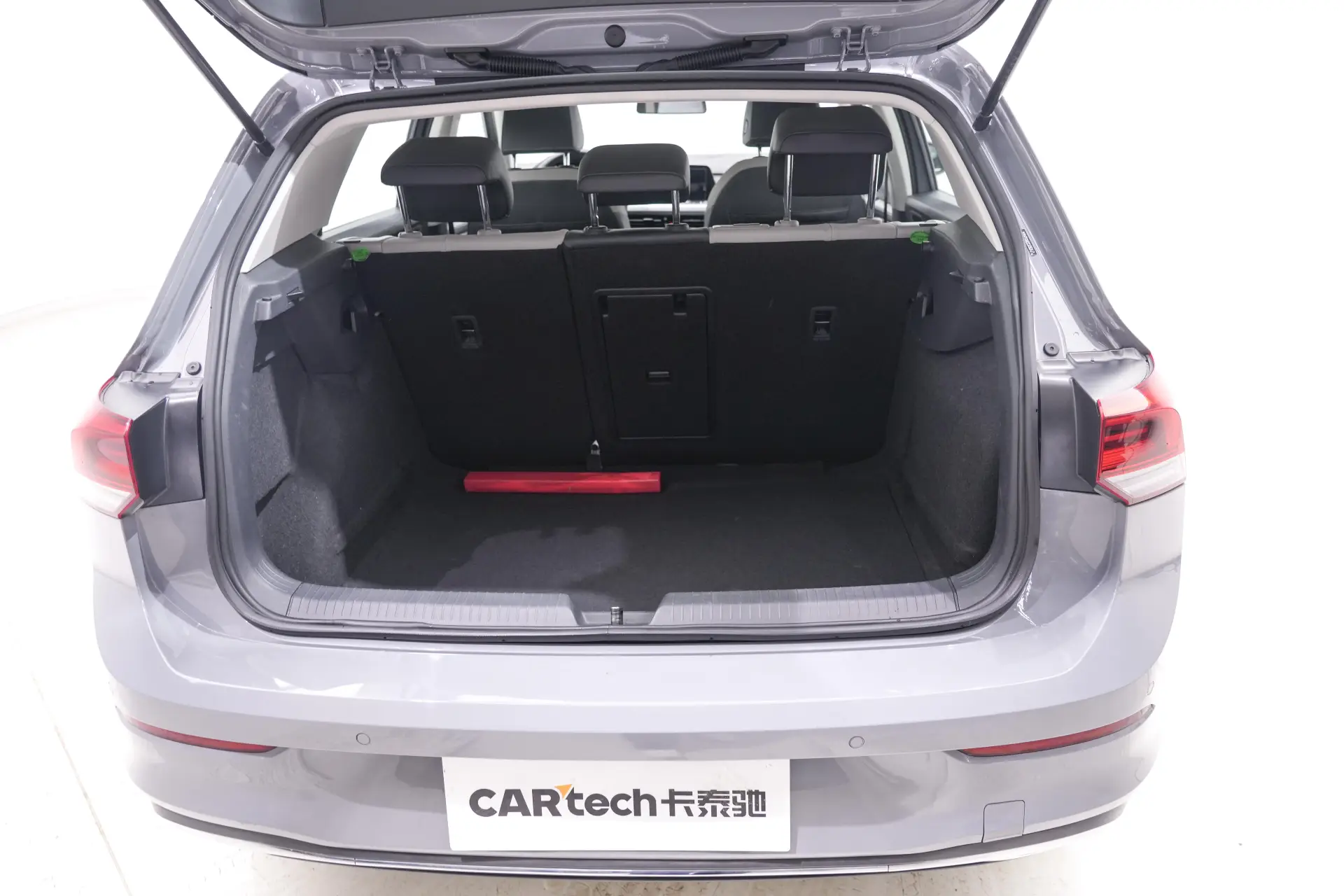 Volkswagen Golf, 2025 14