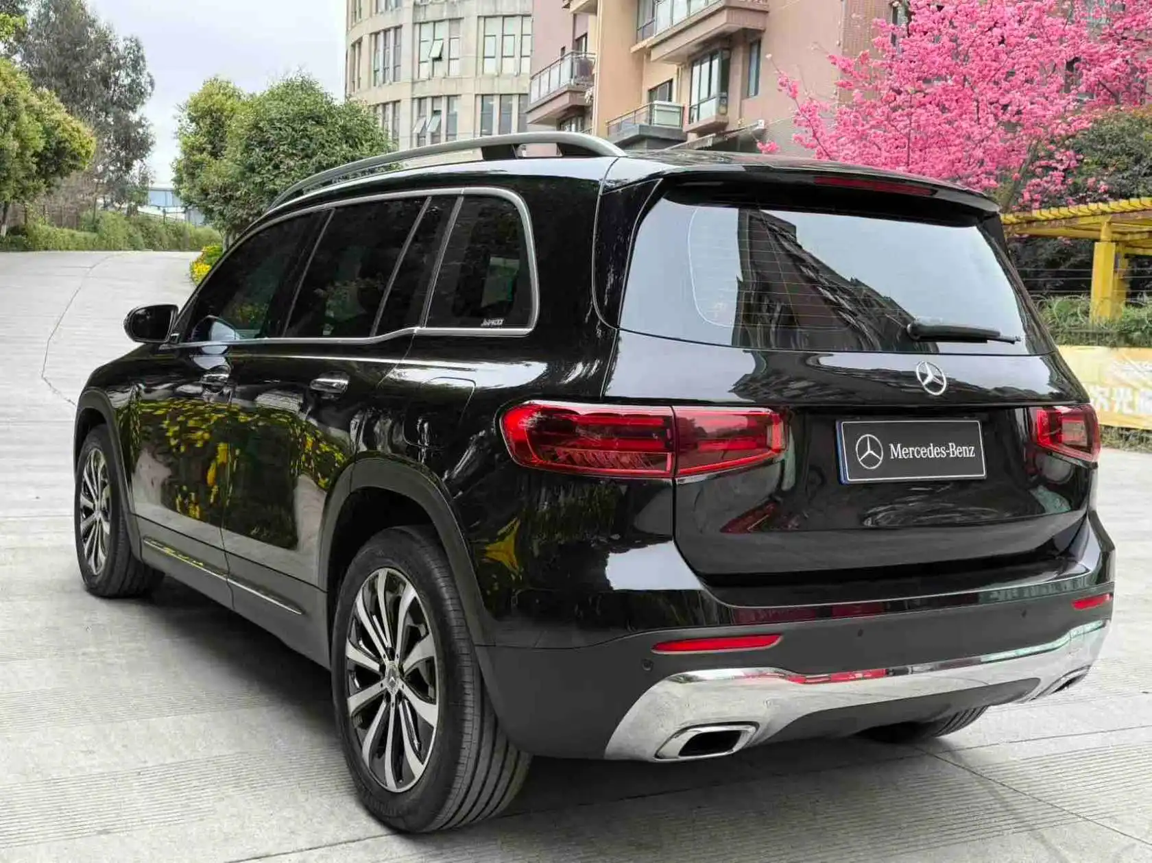 Mercedes-Benz GLB, 2025 12