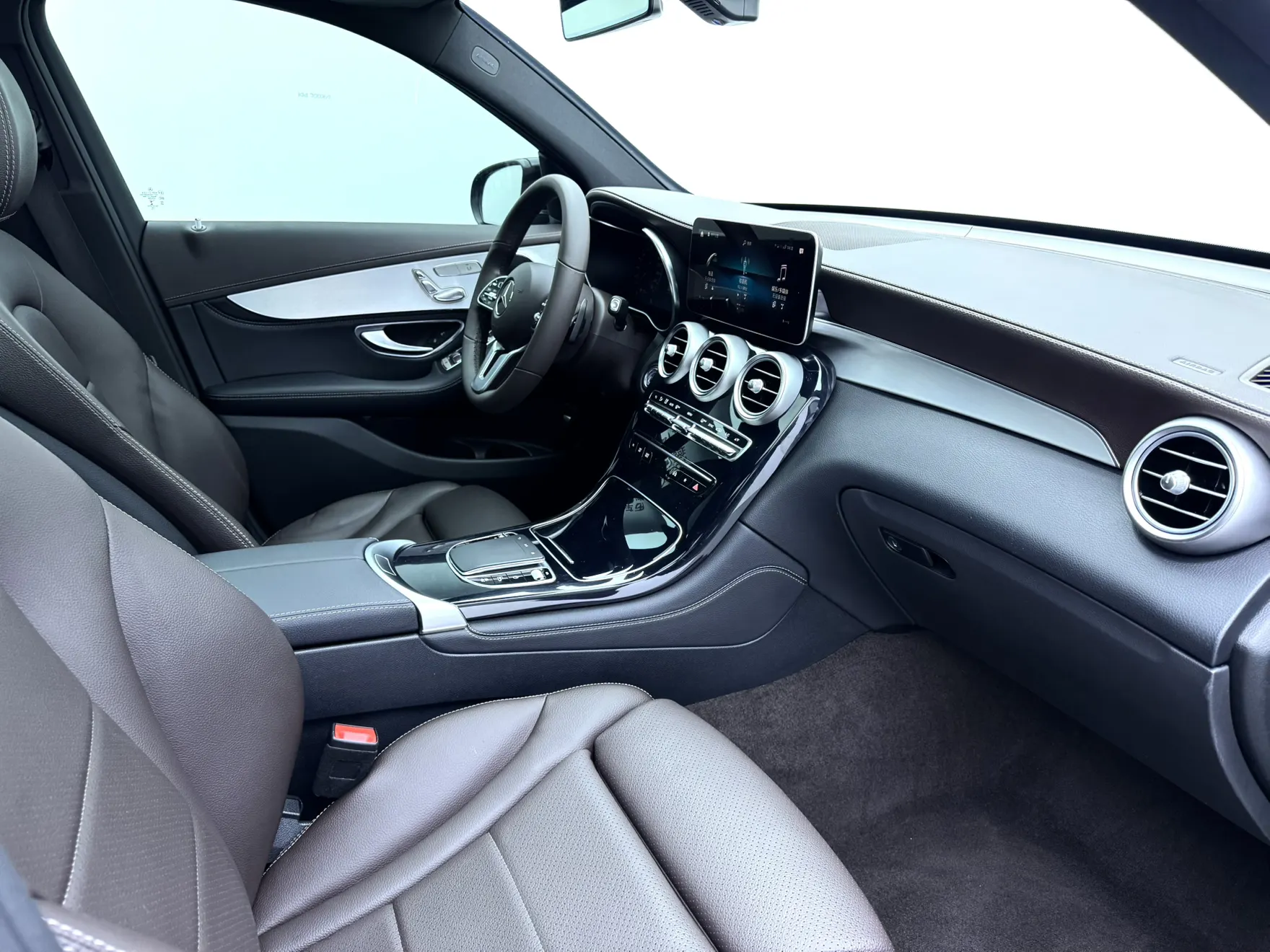 Mercedes-Benz GLC 260 L, 2020 25