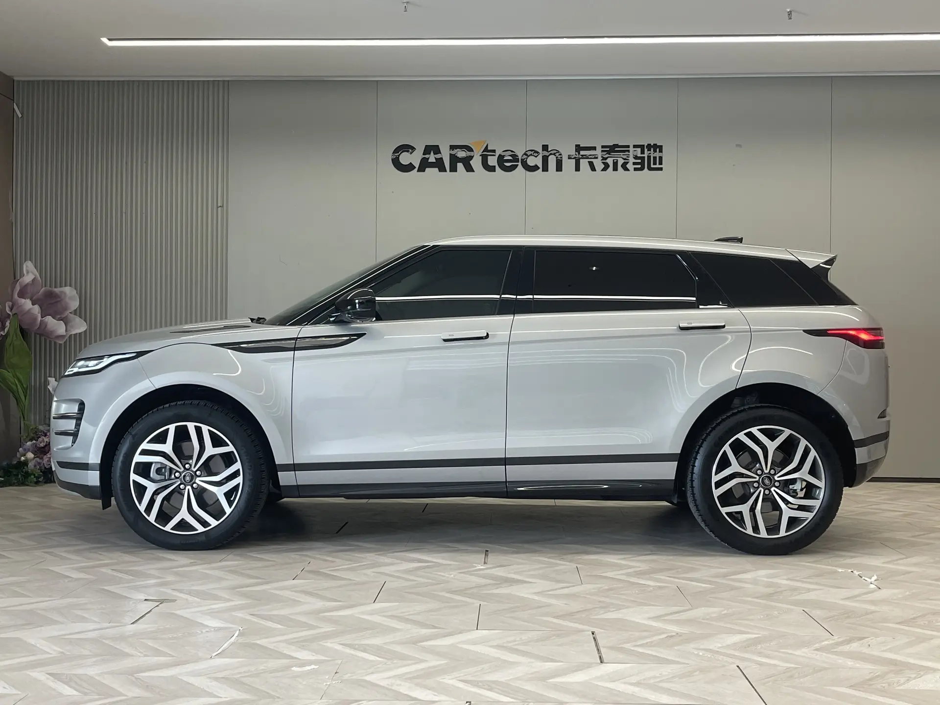 Land Rover Range Rover, 2025 8