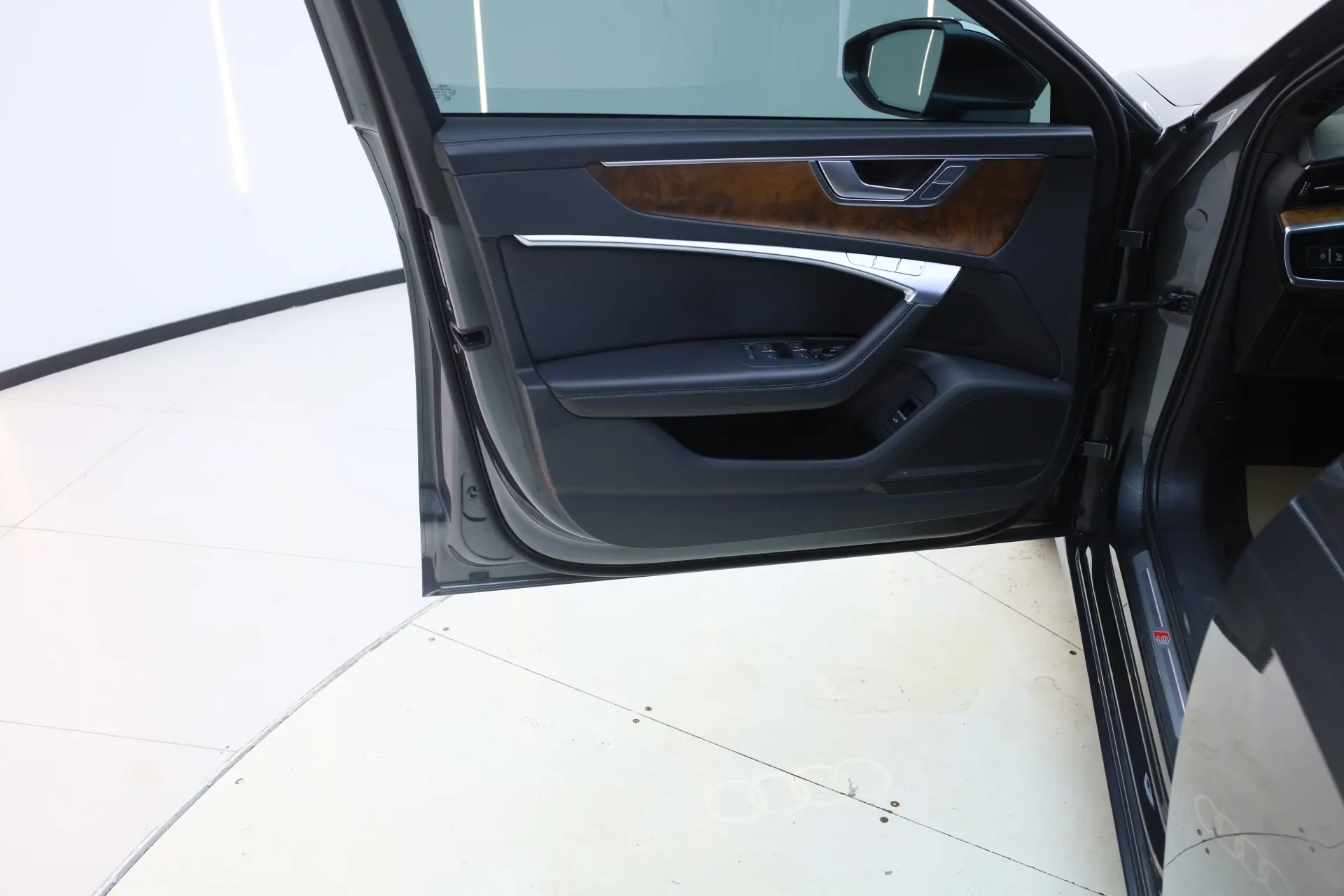 Audi A6L 45 TFSI, 2022 28