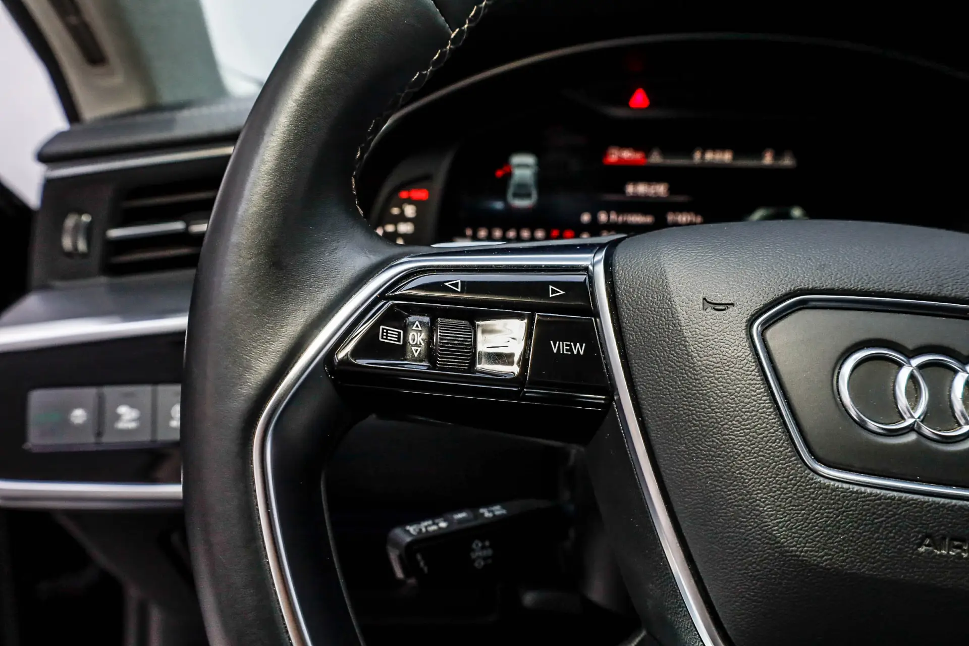 Audi A7L 45 TFSI, 2024 25