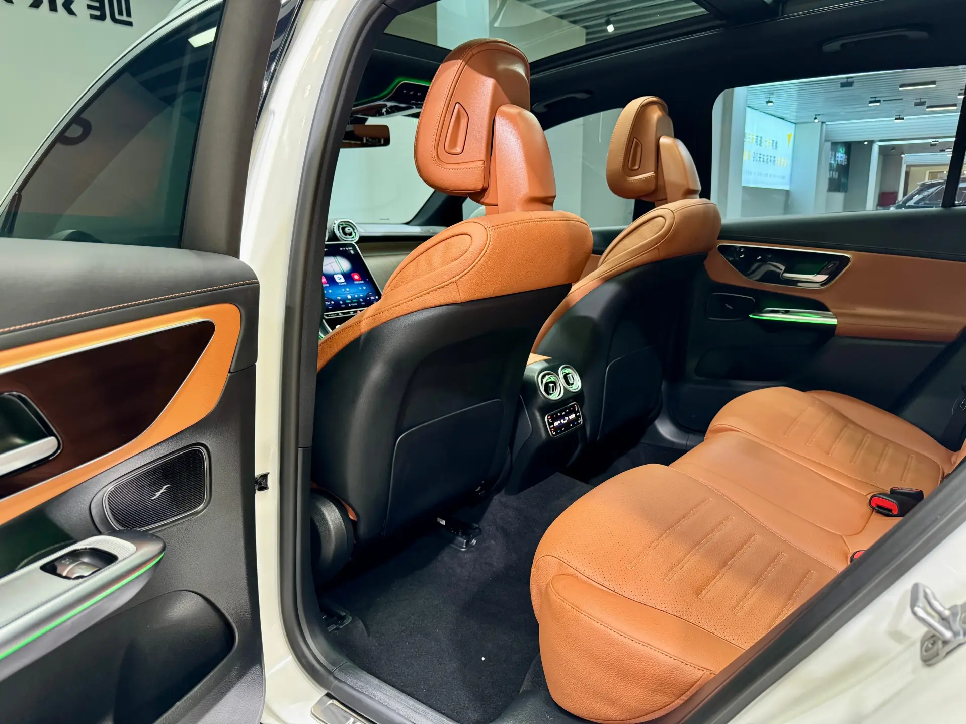 Mercedes-Benz GLC 300 L, 2025 25