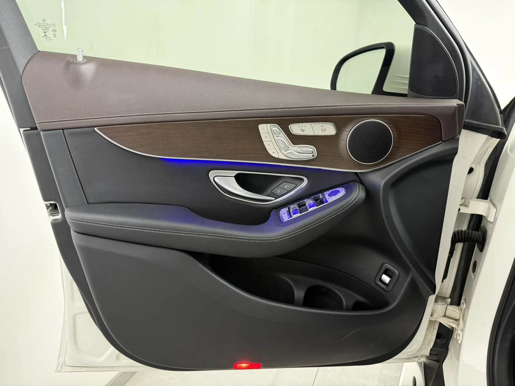 Mercedes-Benz GLC 300 L, 2022 11