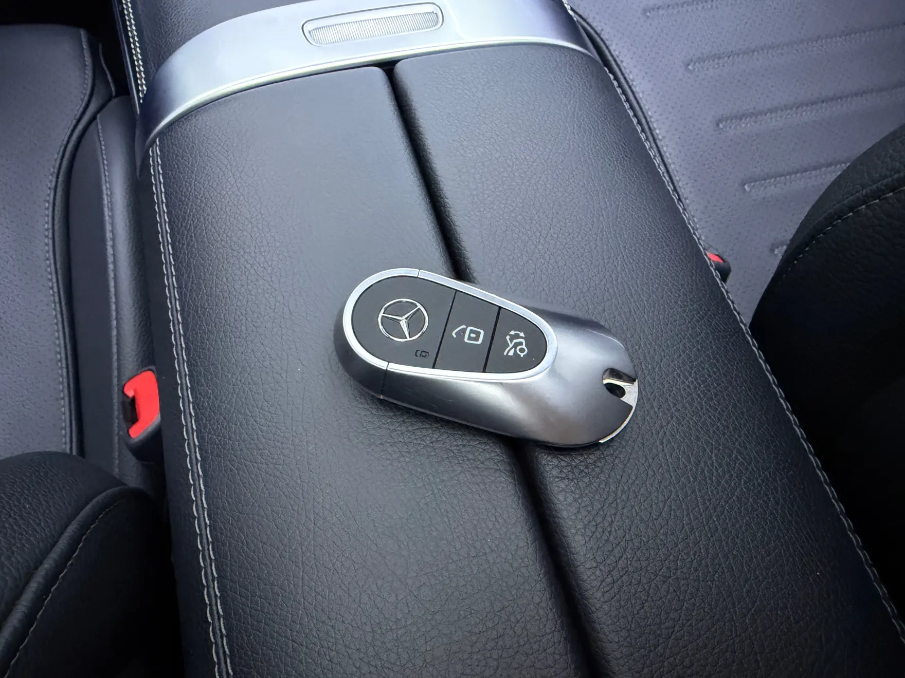 Mercedes-Benz C 260 L, 2024 28