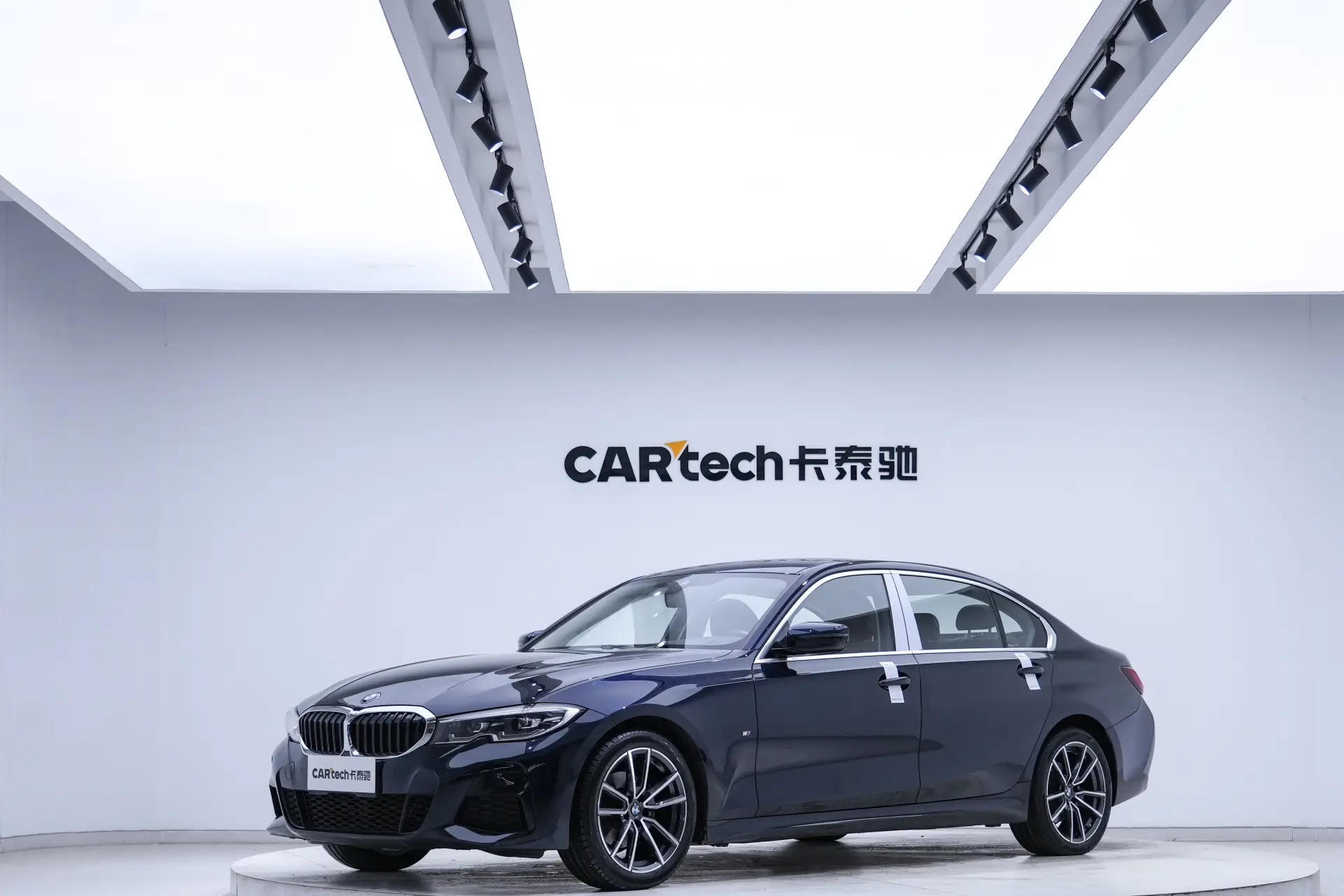 BMW 325Li, 2022 15