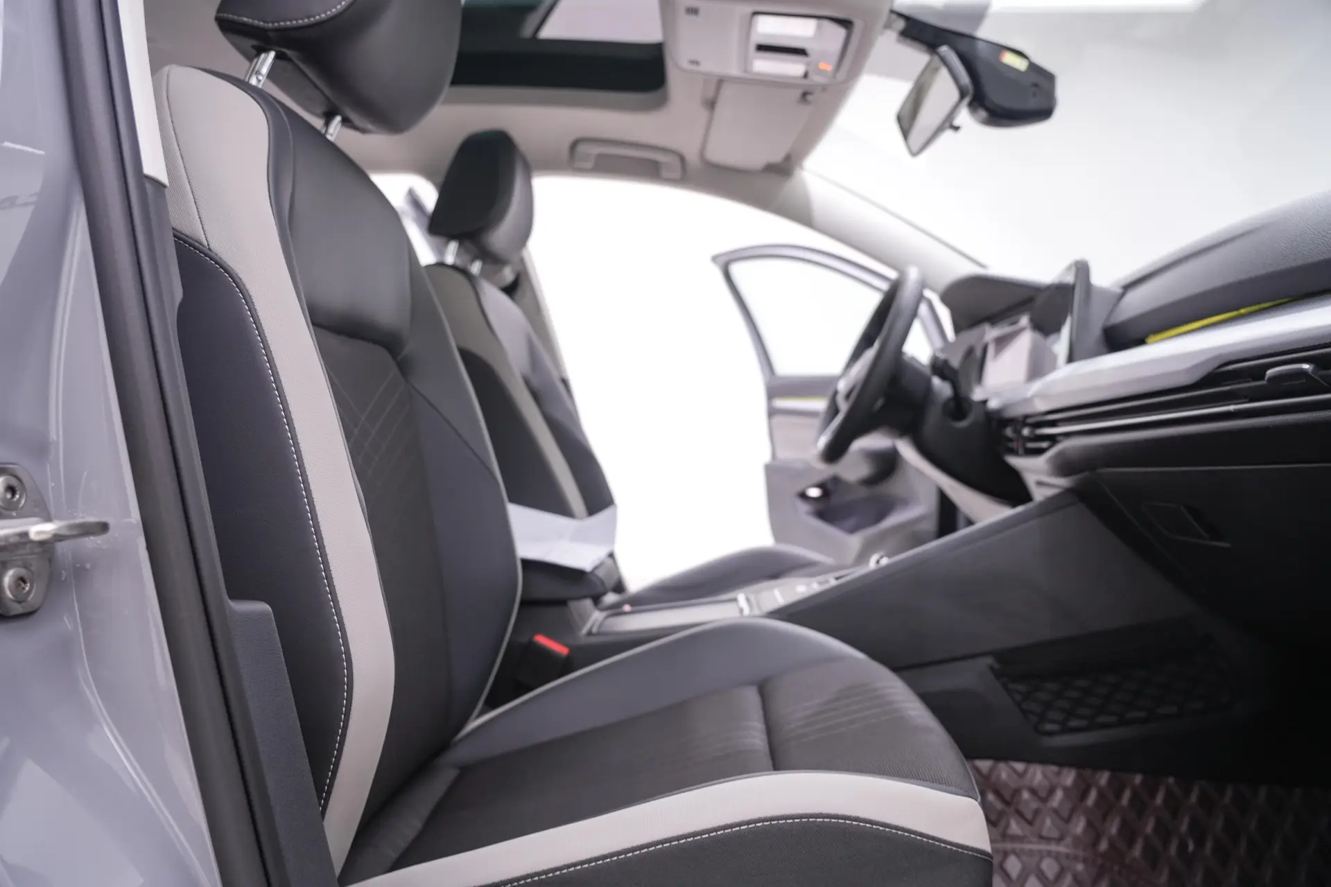 Volkswagen Golf, 2025 22