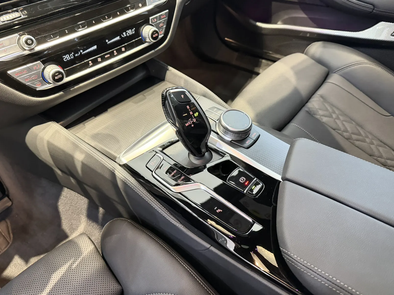BMW 525i, 2023 20