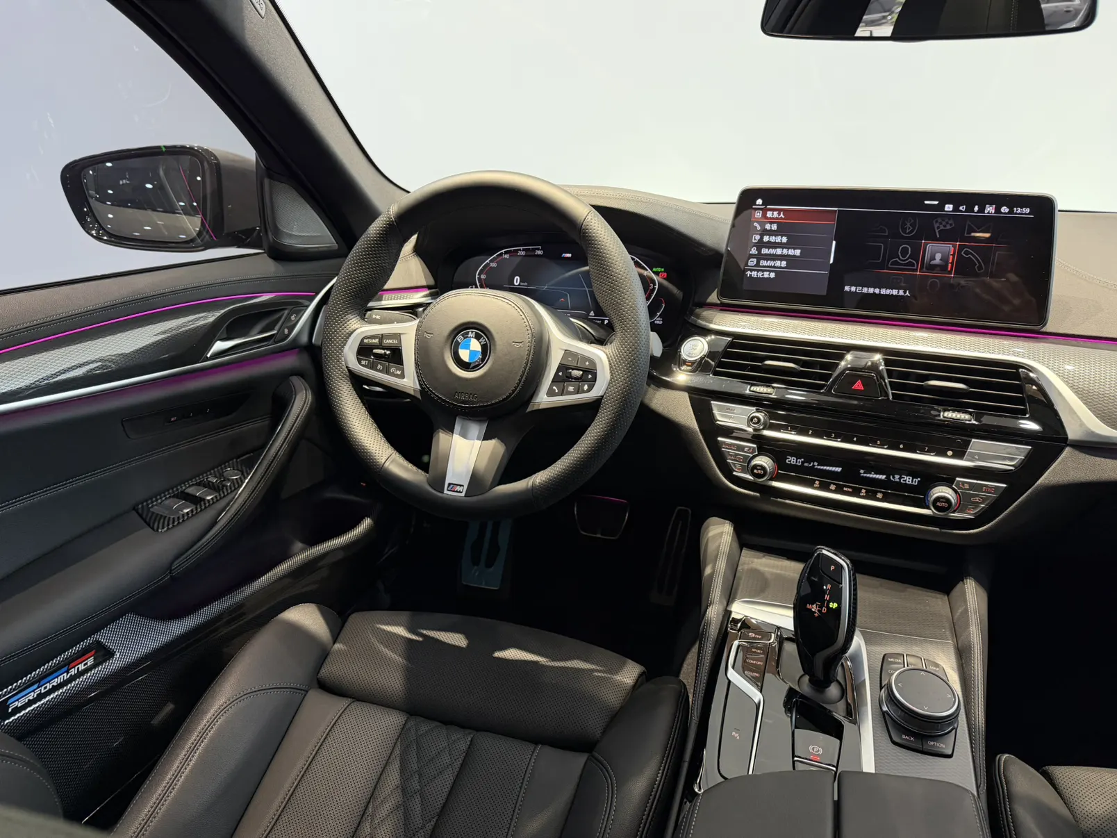 BMW 525i, 2023 25