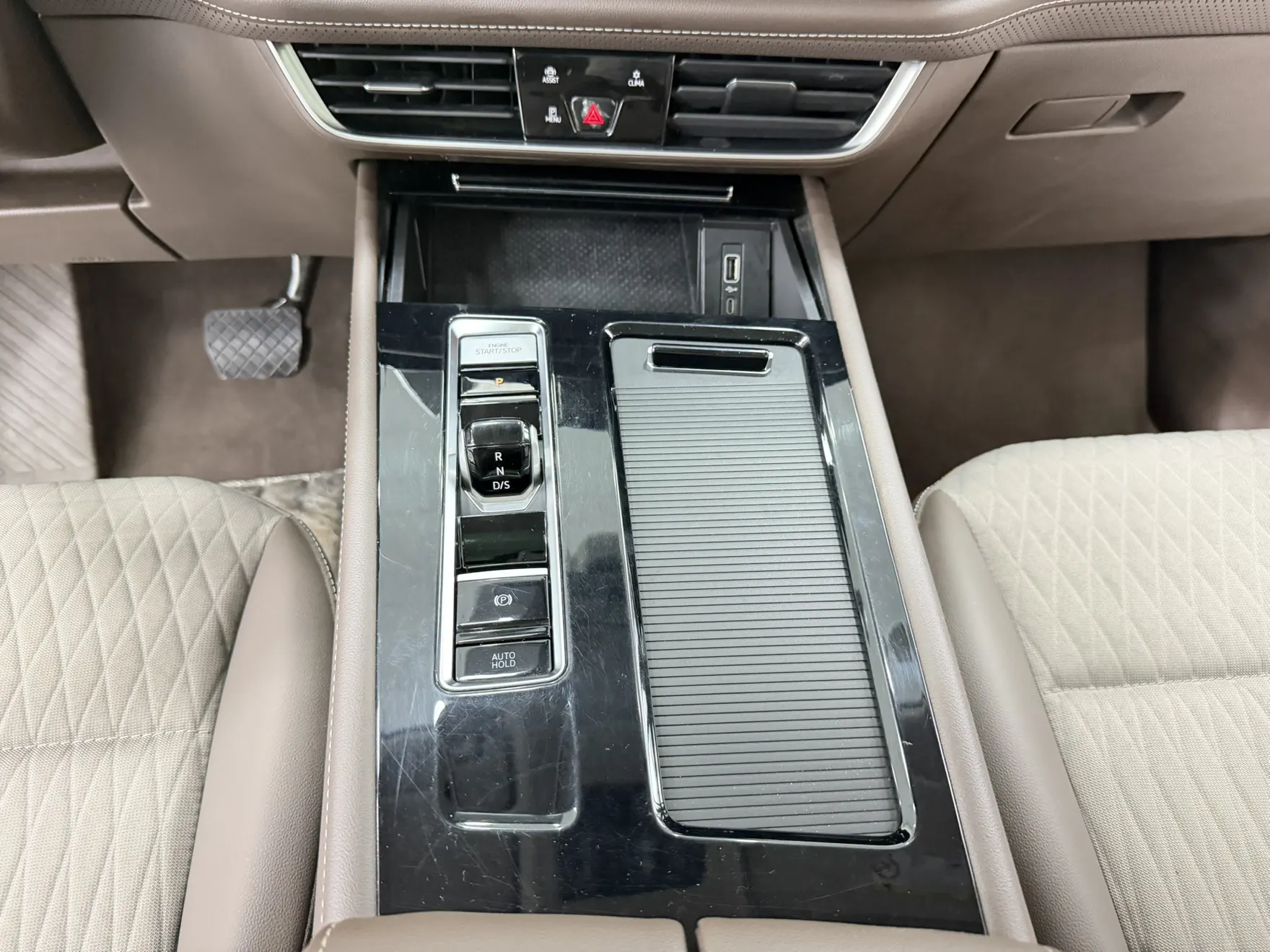 Volkswagen Viloran, 2023 16