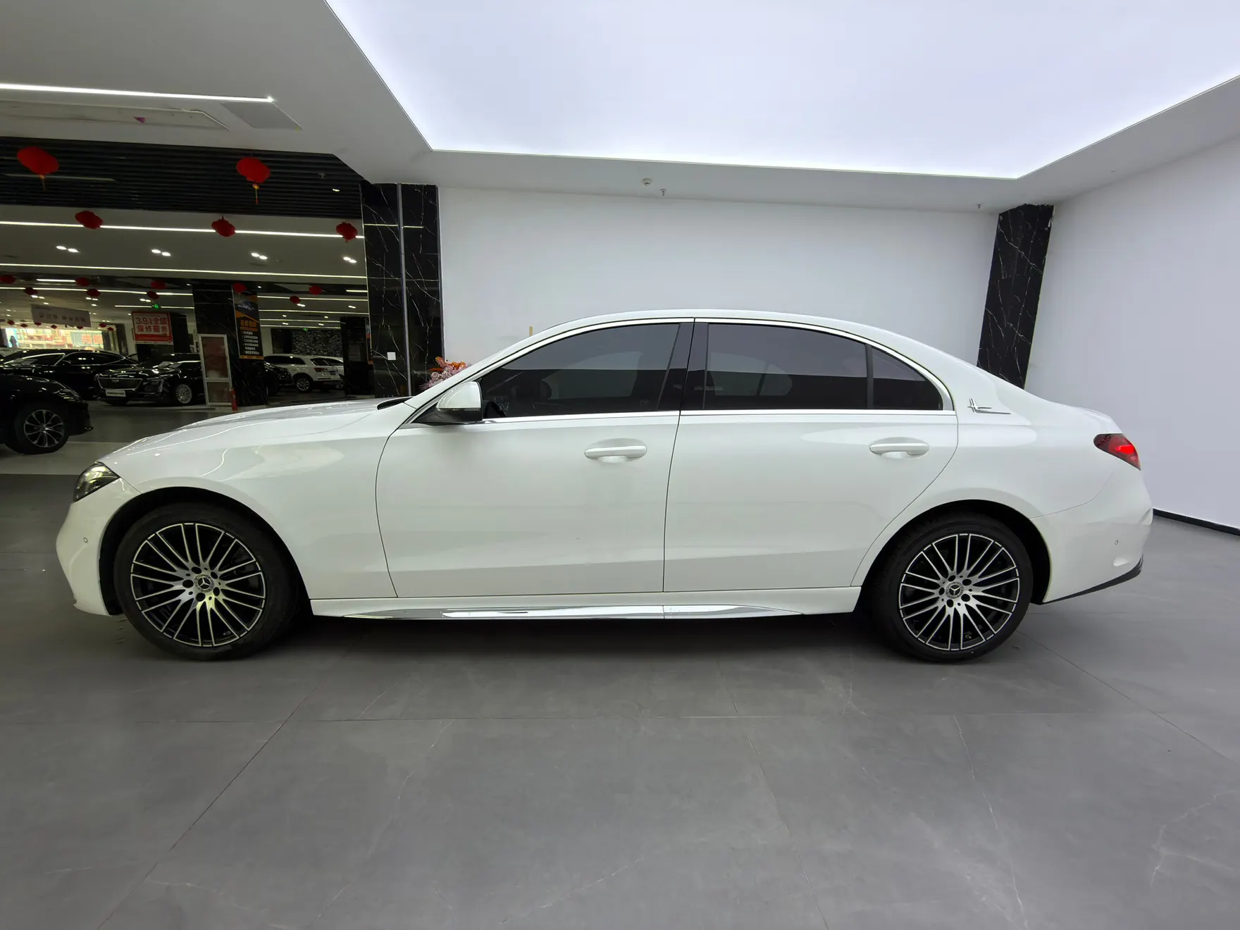 Mercedes-Benz C 260 L, 2024 8
