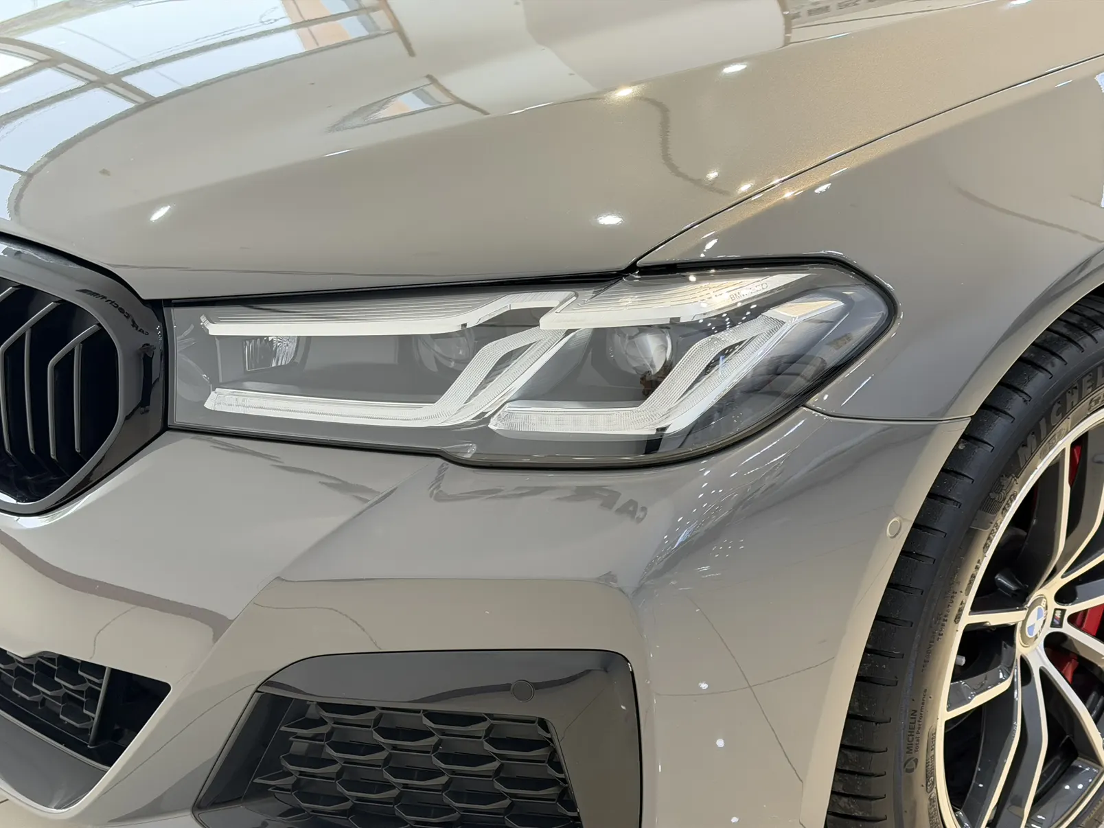 BMW 525i, 2023 9