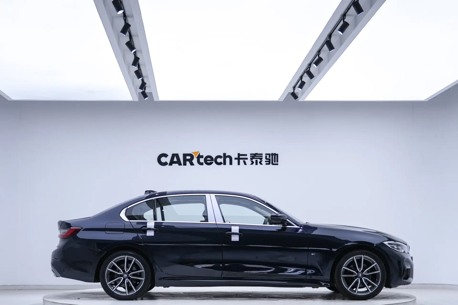 BMW 325Li, 2022 4
