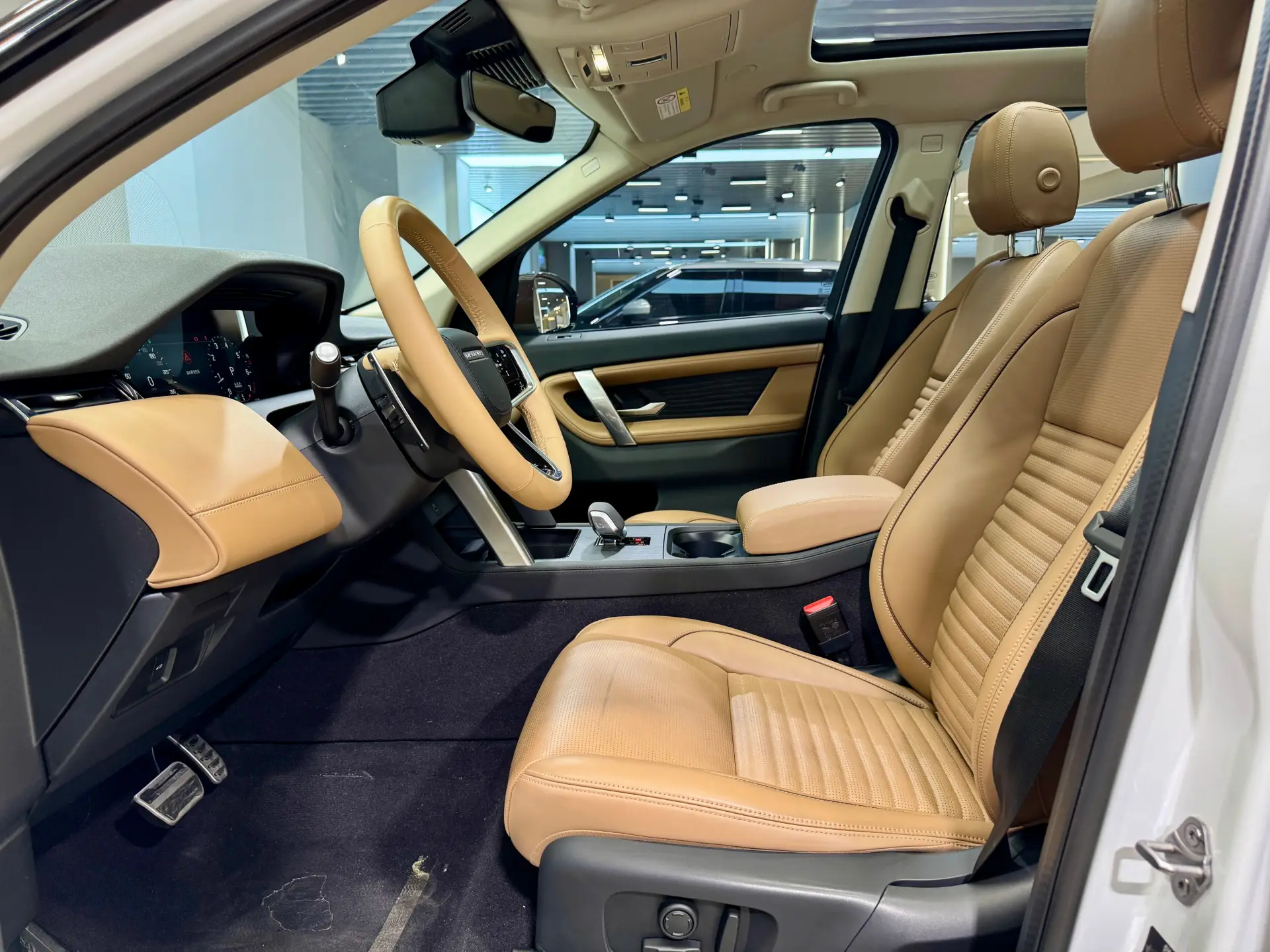 Land Rover Discovery Sport, 2024 13
