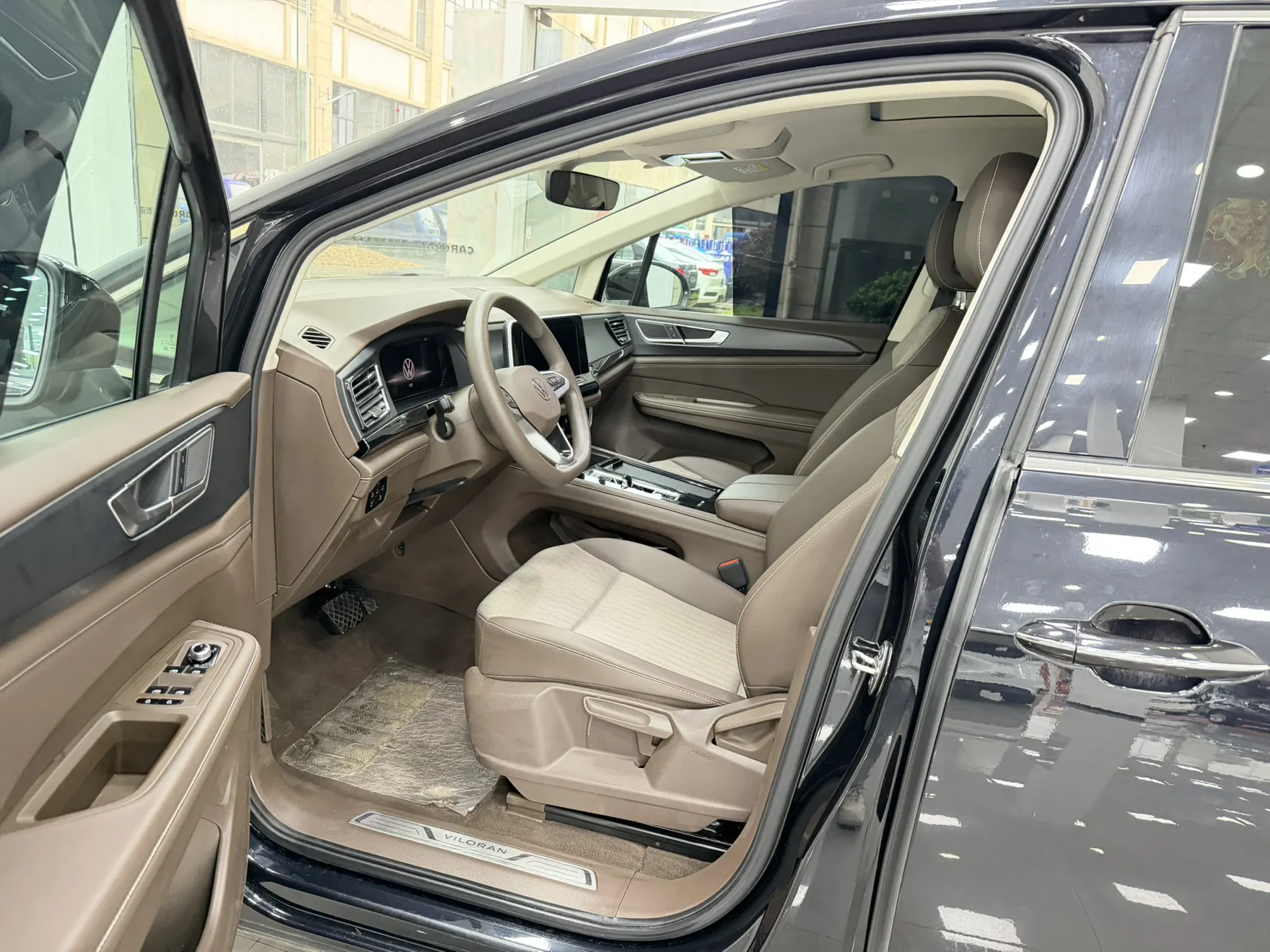 Volkswagen Viloran, 2023 13