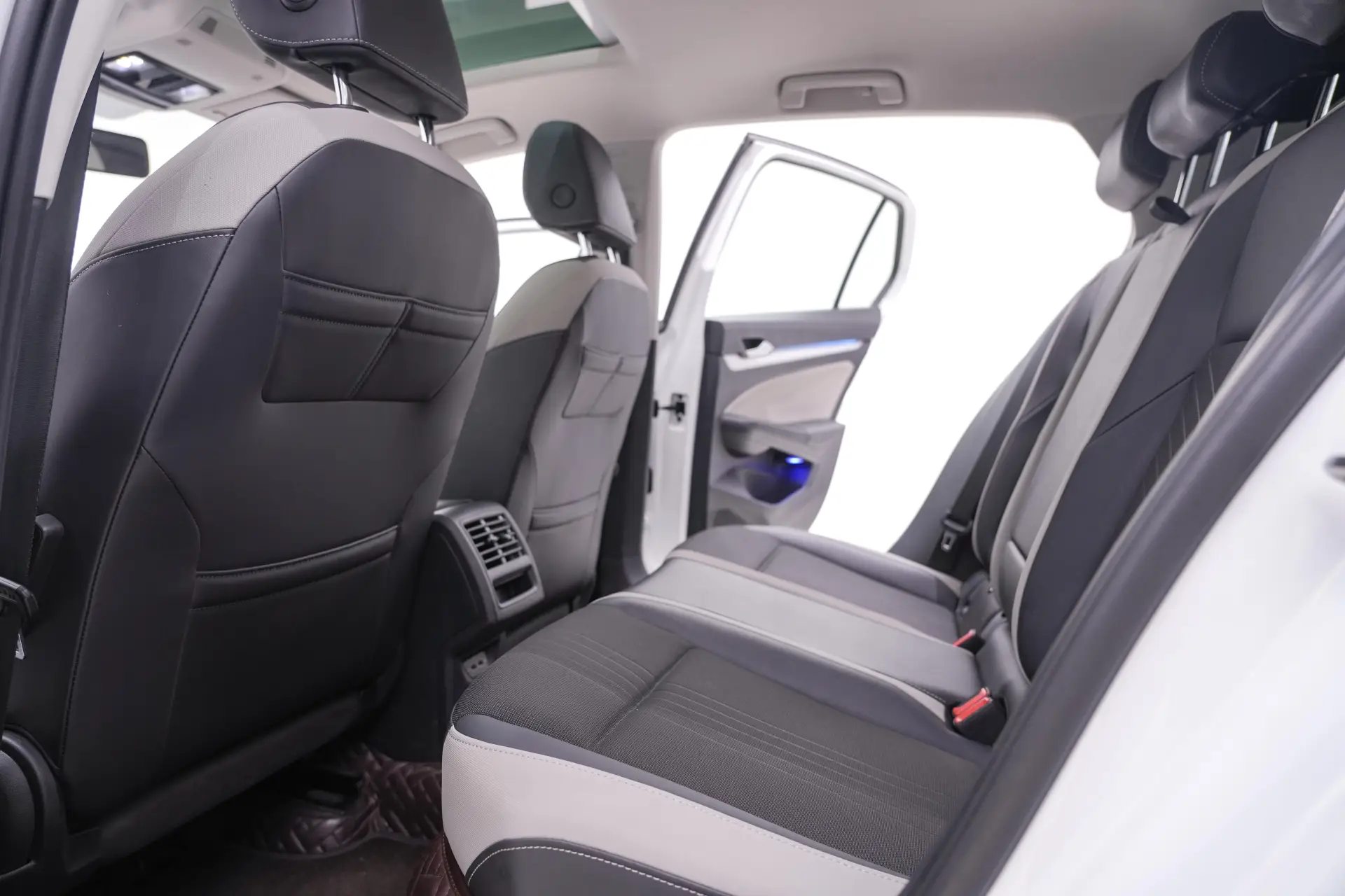 Volkswagen Golf, 2021 23