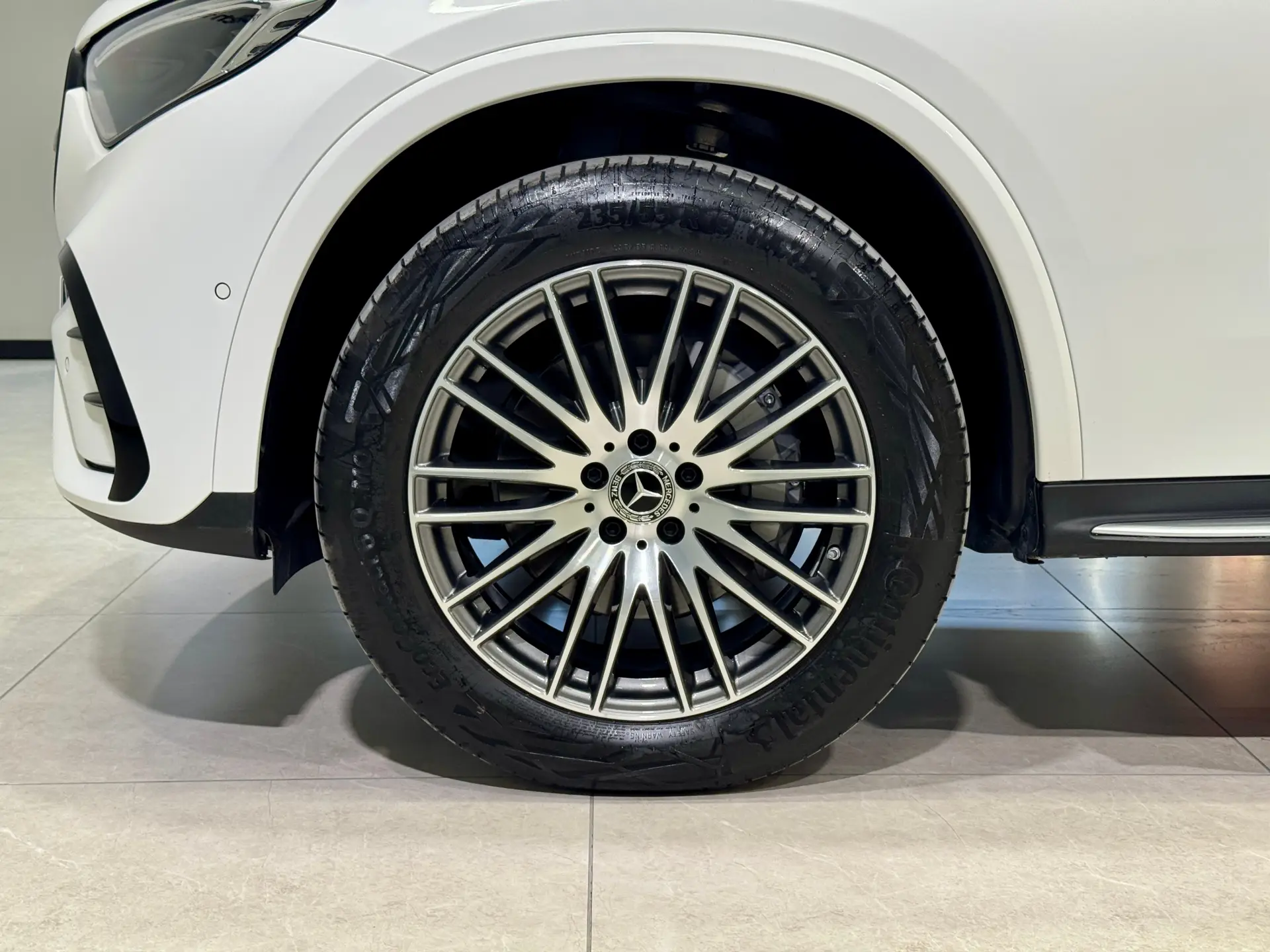 Mercedes-Benz GLC 300 L, 2025 10