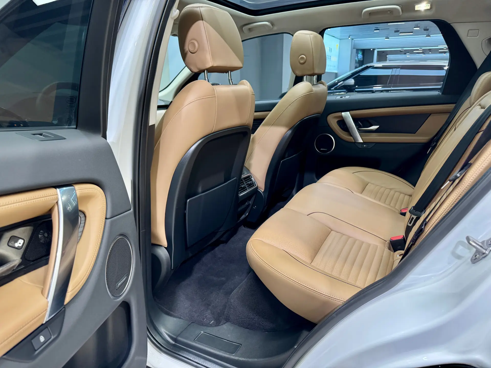 Land Rover Discovery Sport, 2024 25