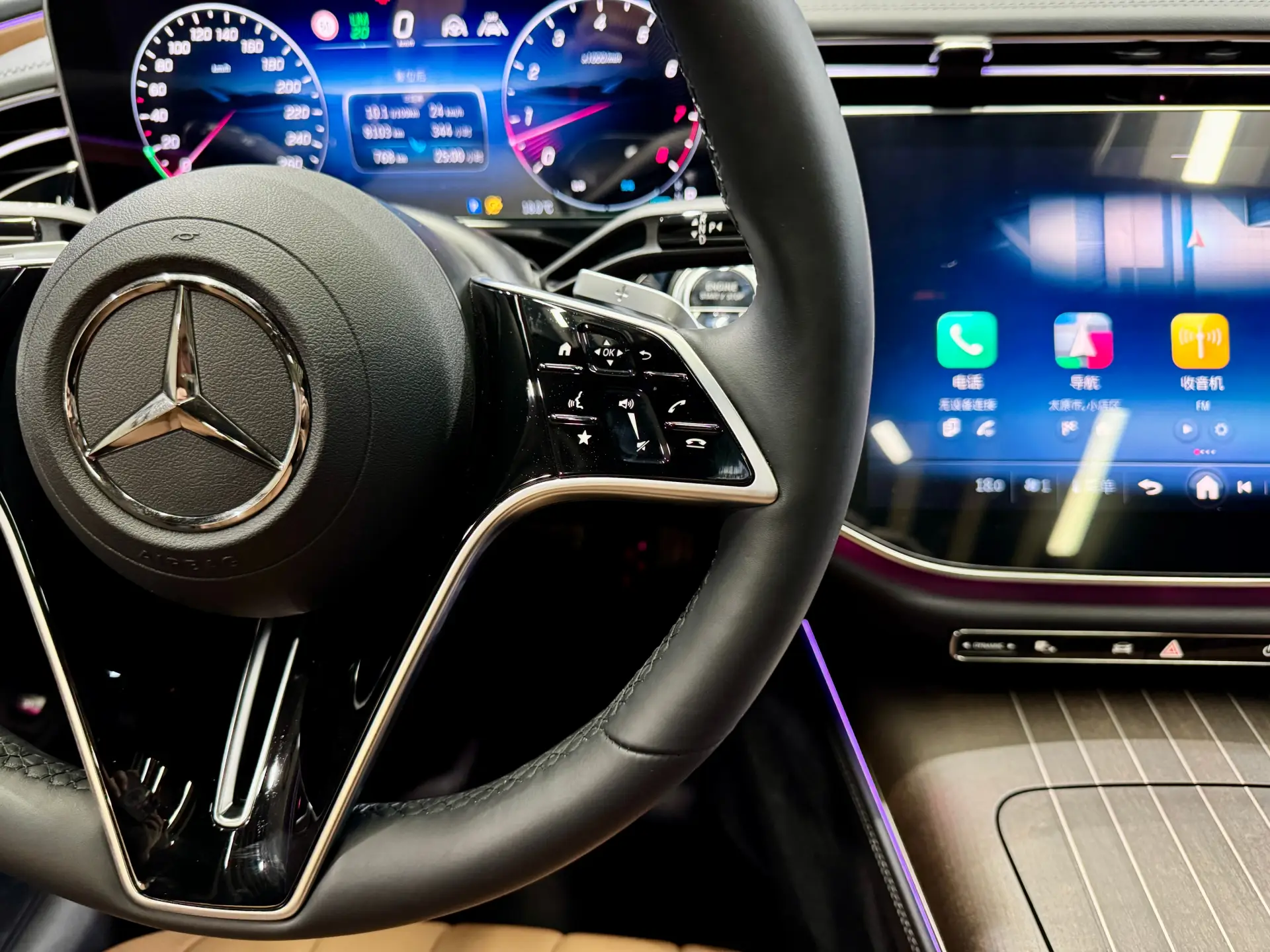 Mercedes-Benz E 300 L, 2024 20