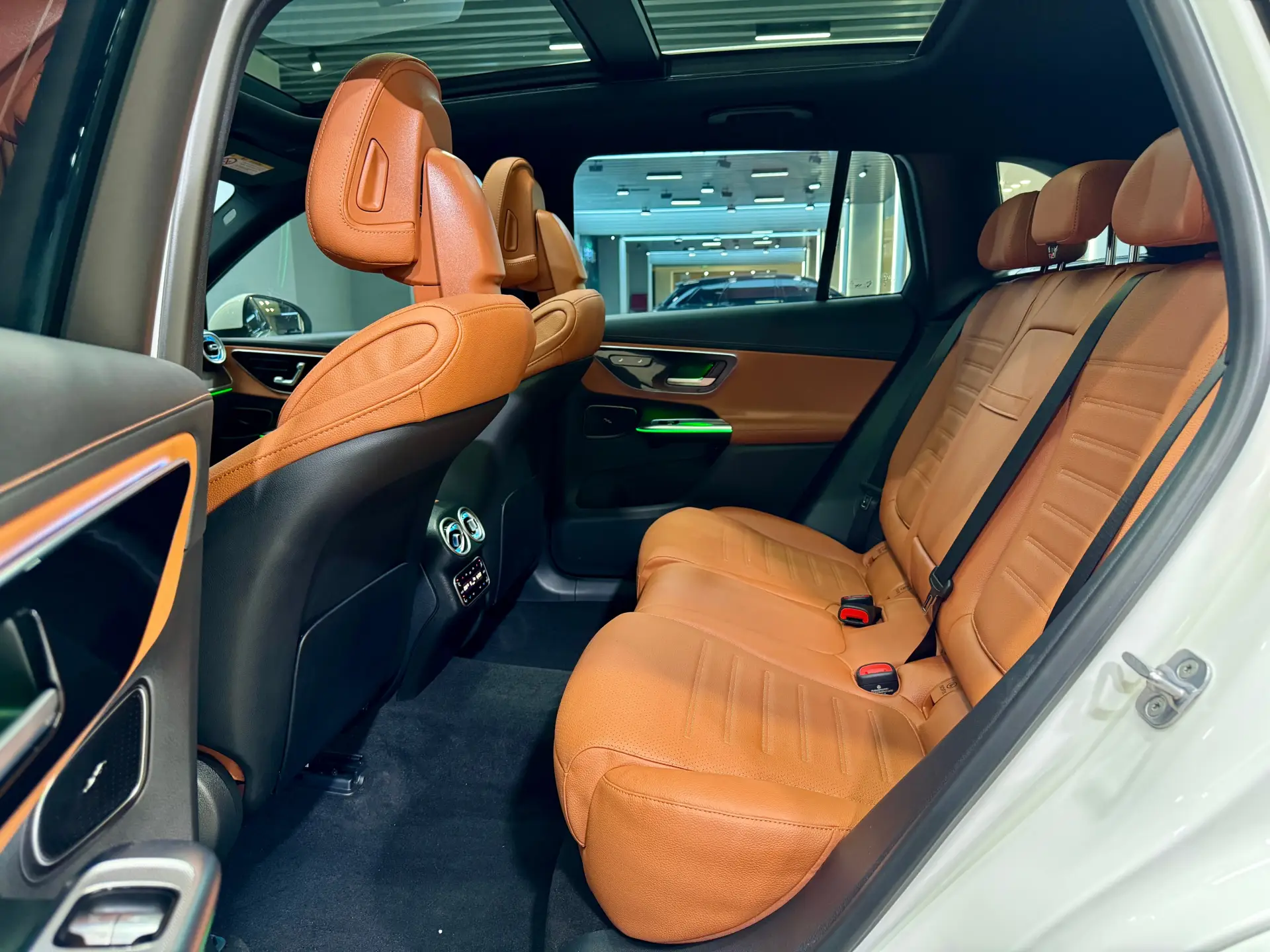 Mercedes-Benz GLC 300 L, 2025 24