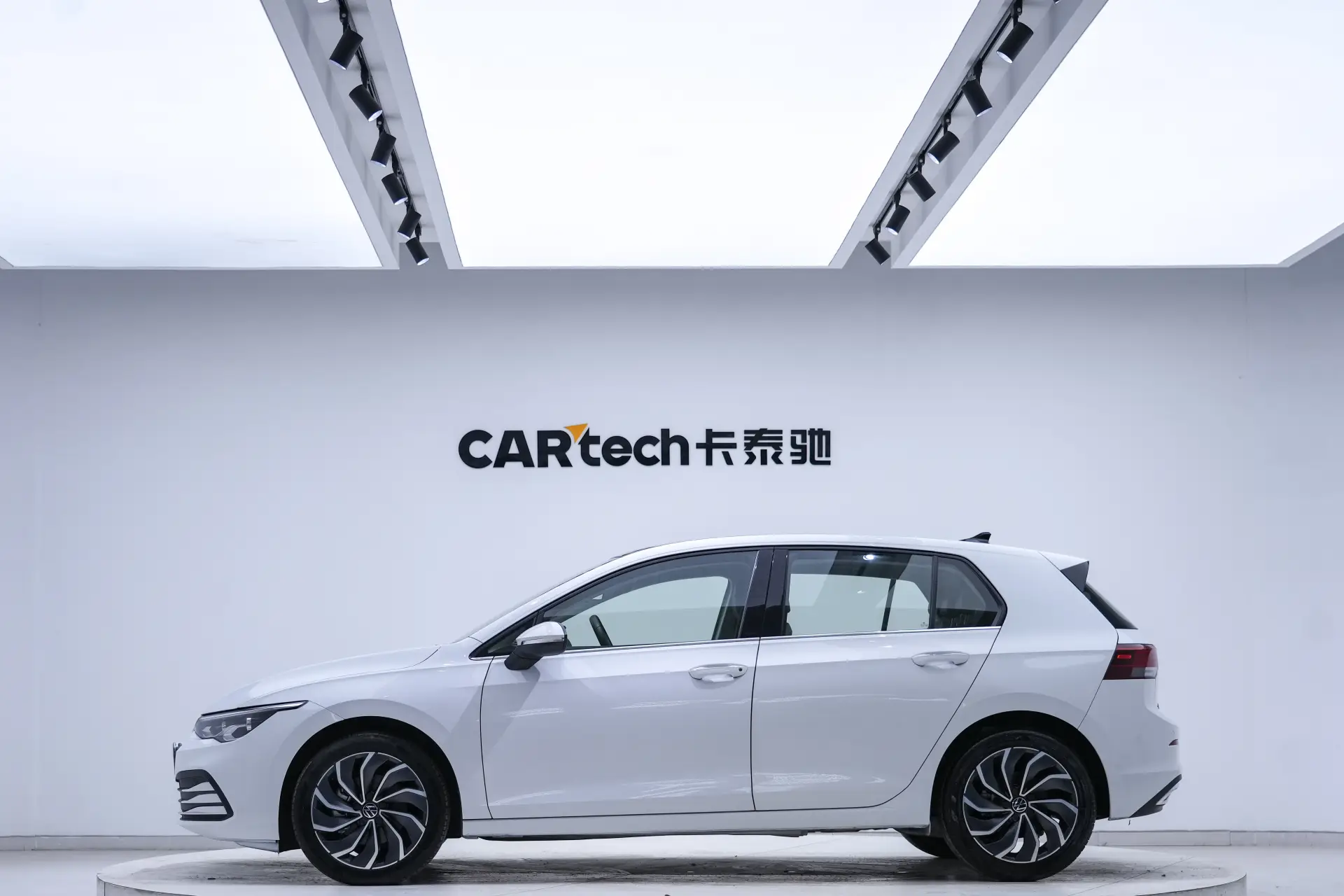 Volkswagen Golf, 2021 8