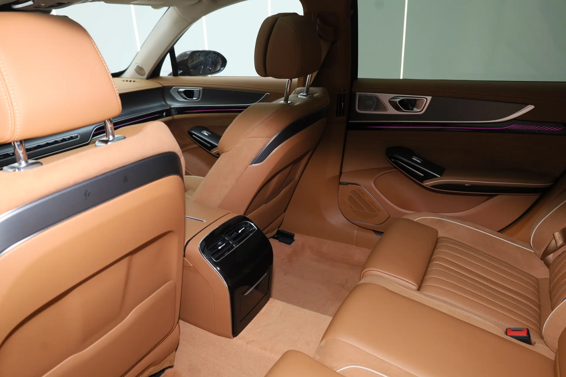 Hongqi H9, 2024 30