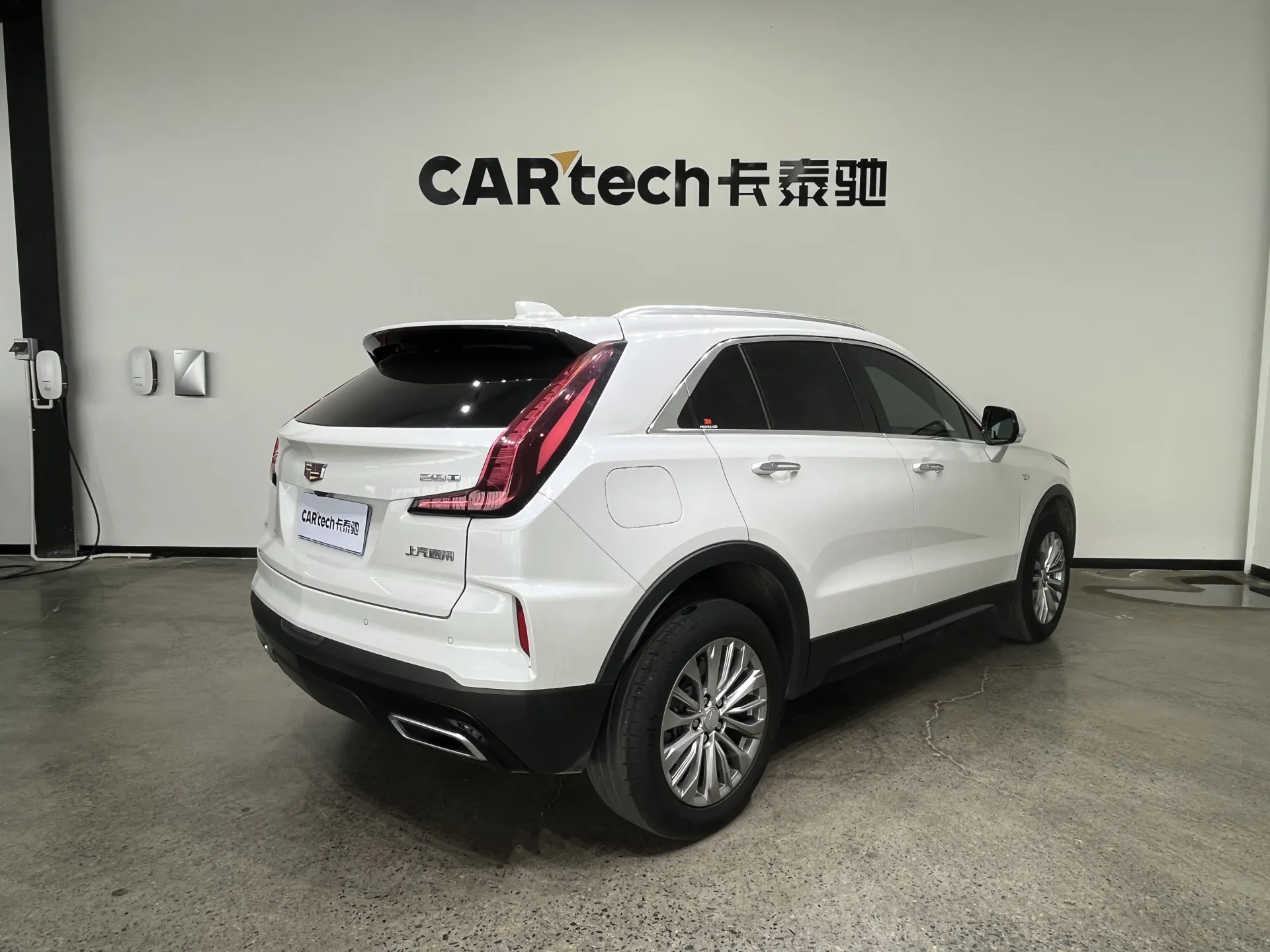 Cadillac XT4, 2023 все фото