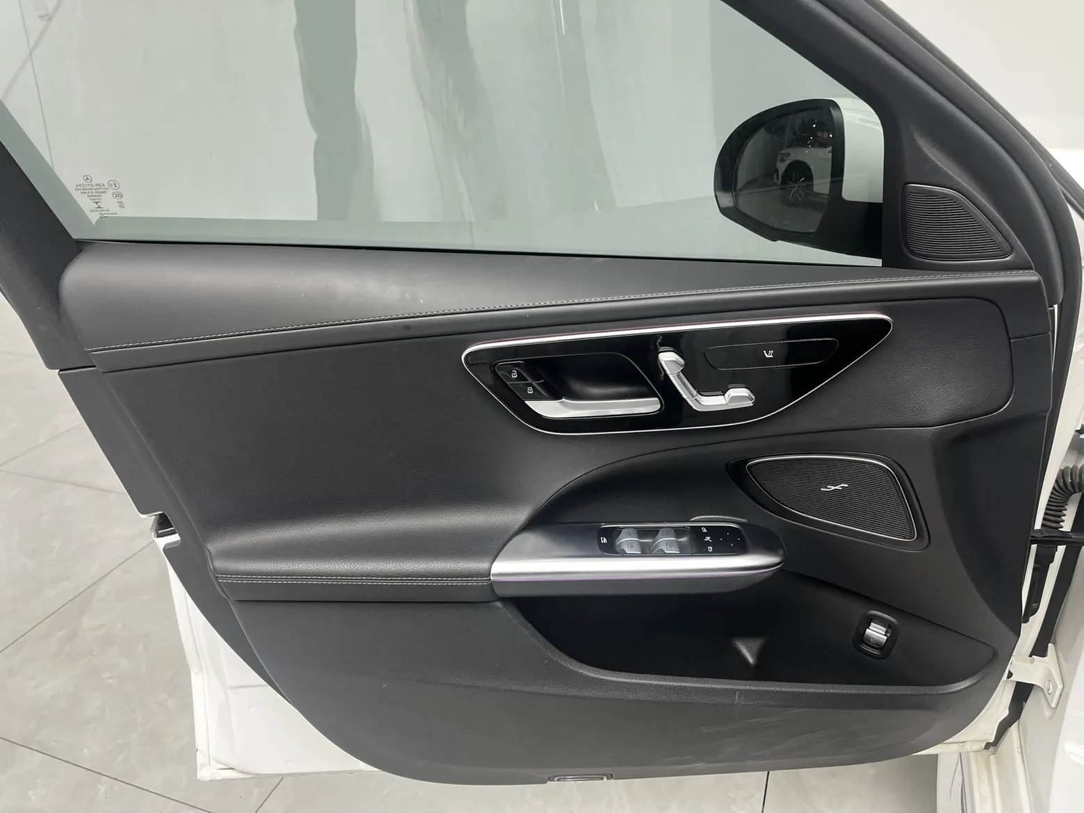 Mercedes-Benz C 260 L, 2023 11