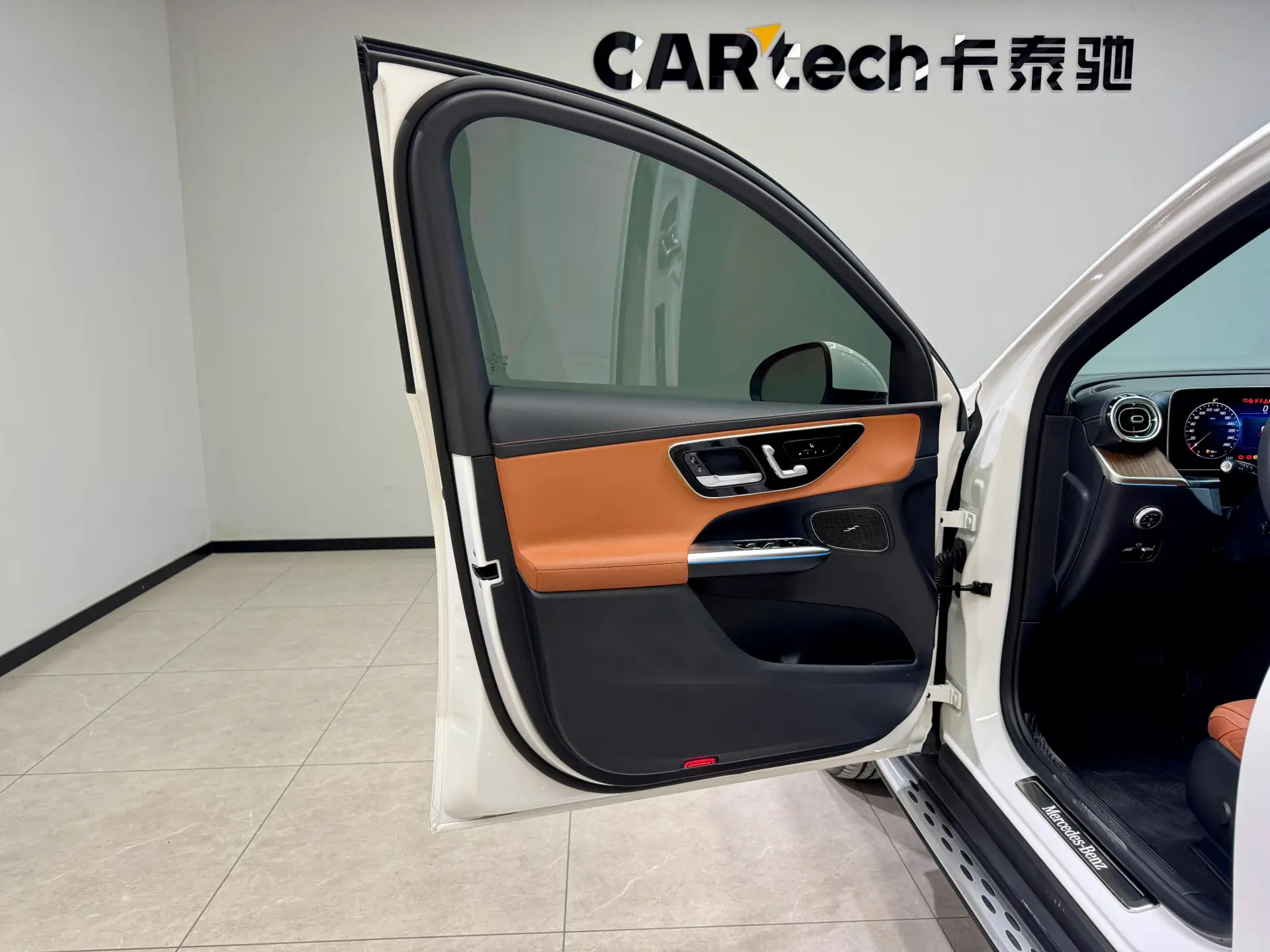 Mercedes-Benz GLC 300 L, 2025 12