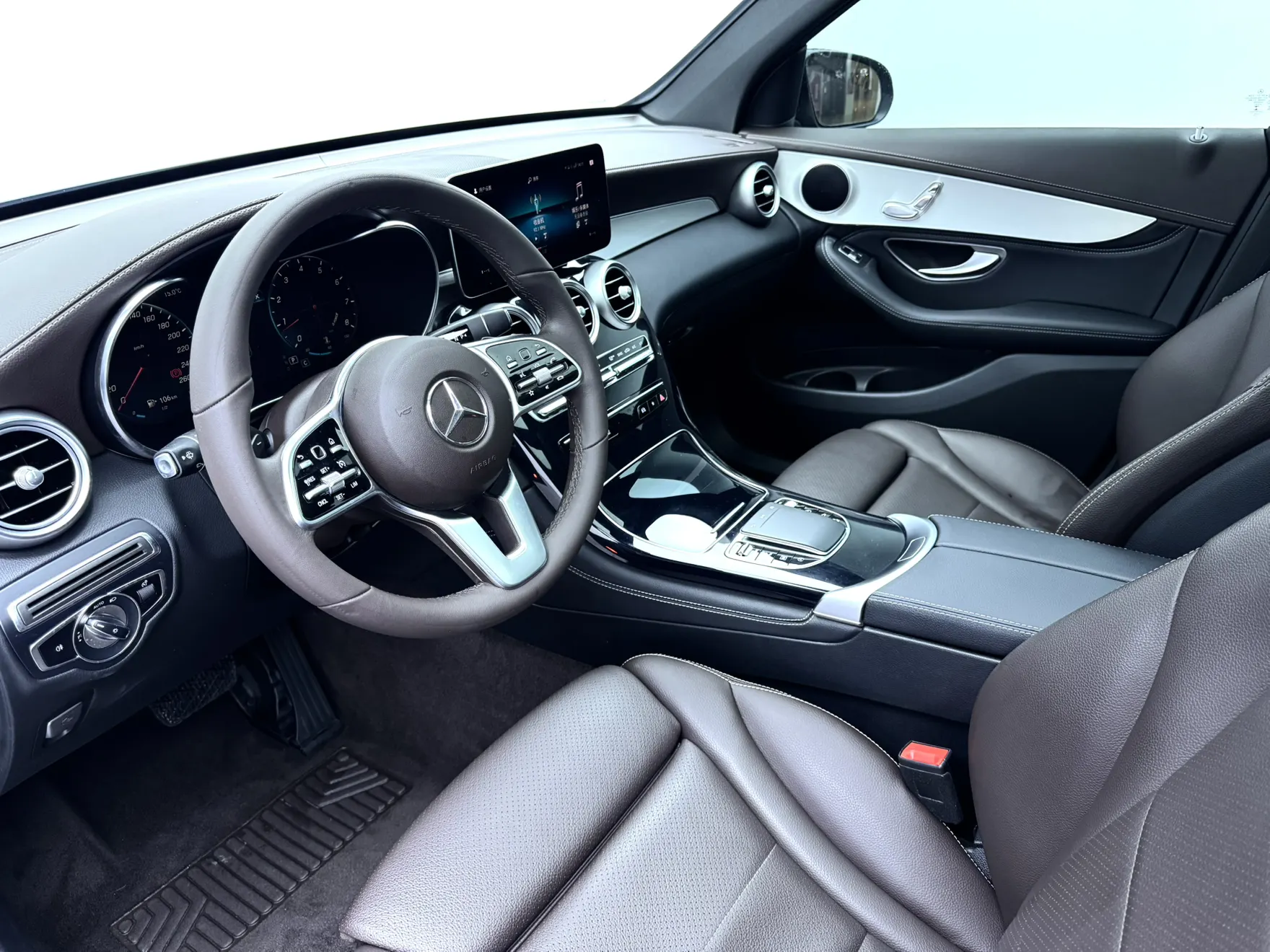 Mercedes-Benz GLC 260 L, 2020 13