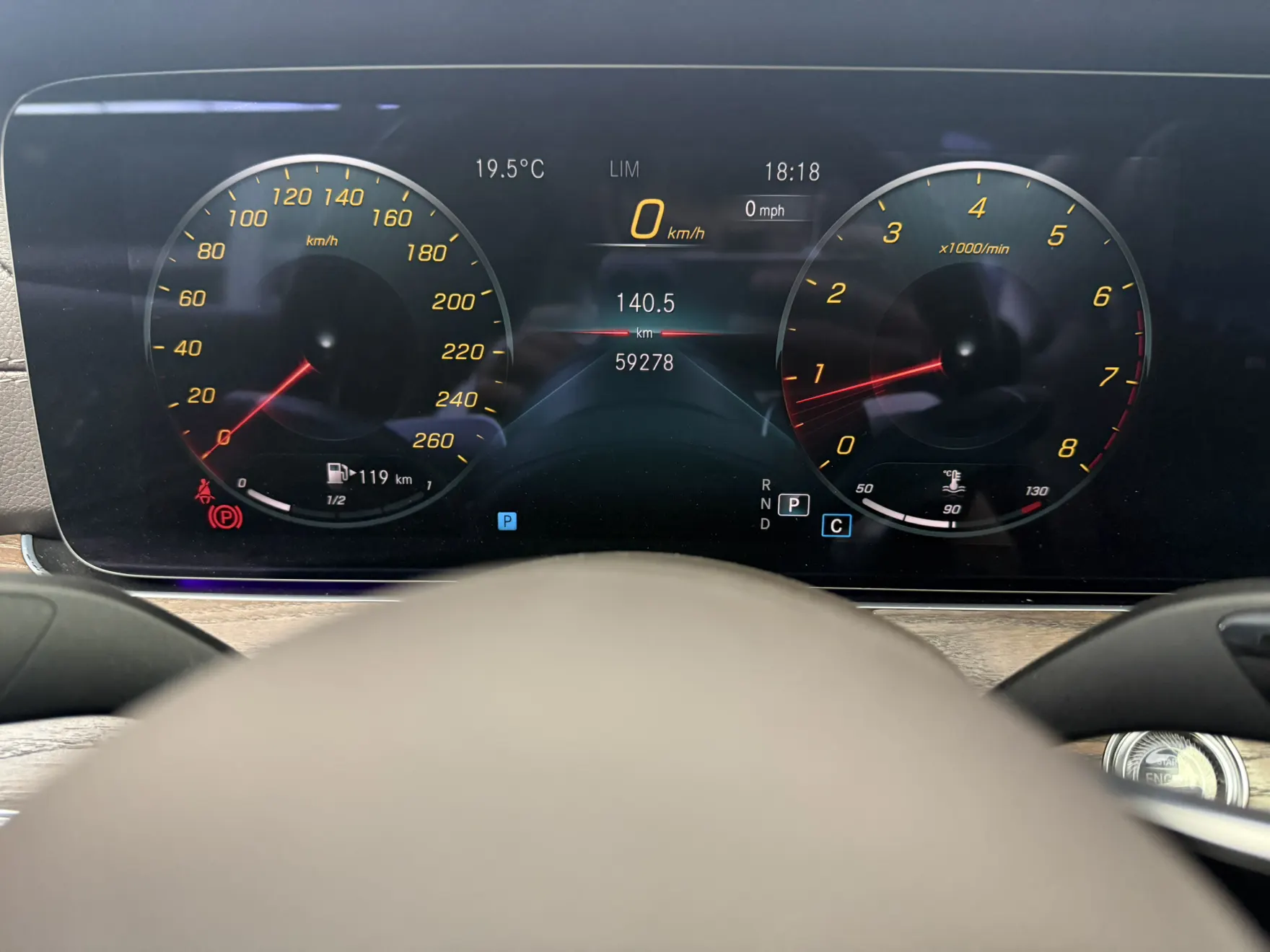 Mercedes-Benz E 300 L, 2022 10