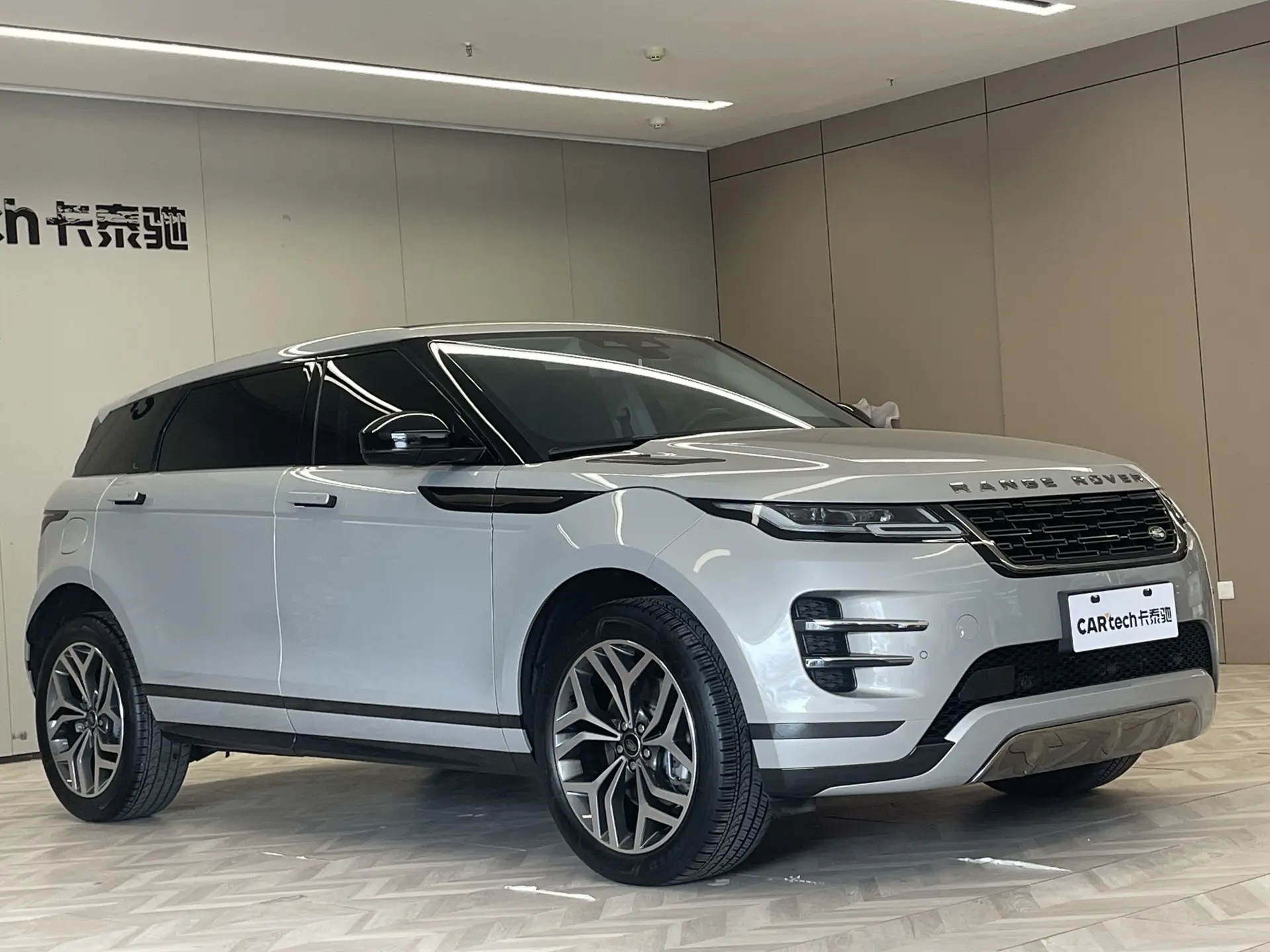 Land Rover Range Rover, 2025 3