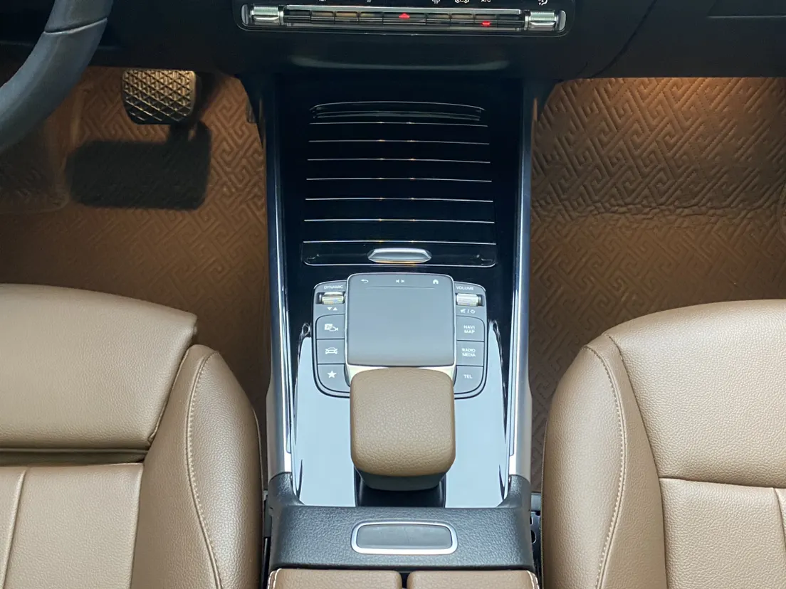 Mercedes-Benz GLB, 2023 22