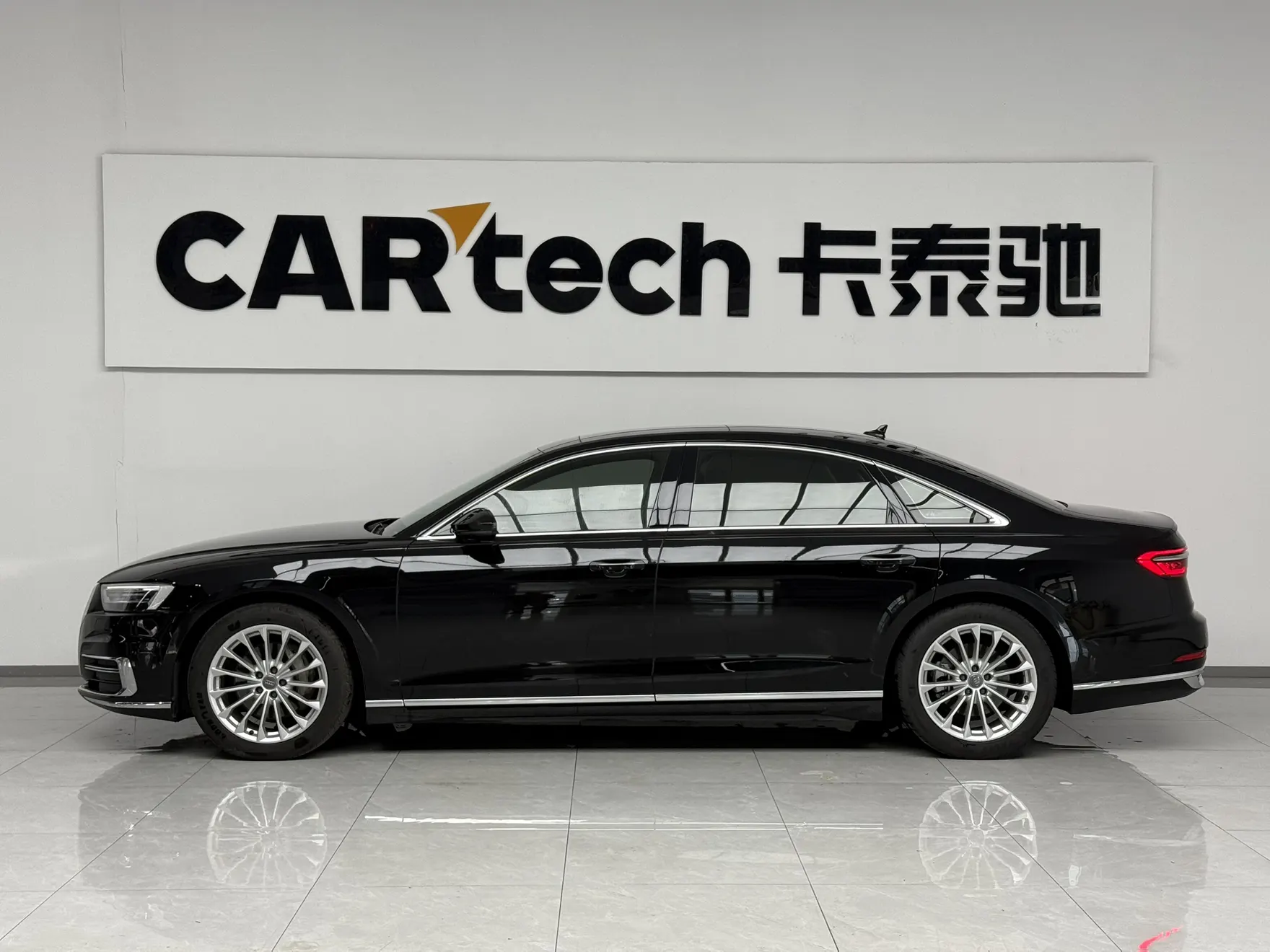 Audi A8L 50 TFSI, 2020 4