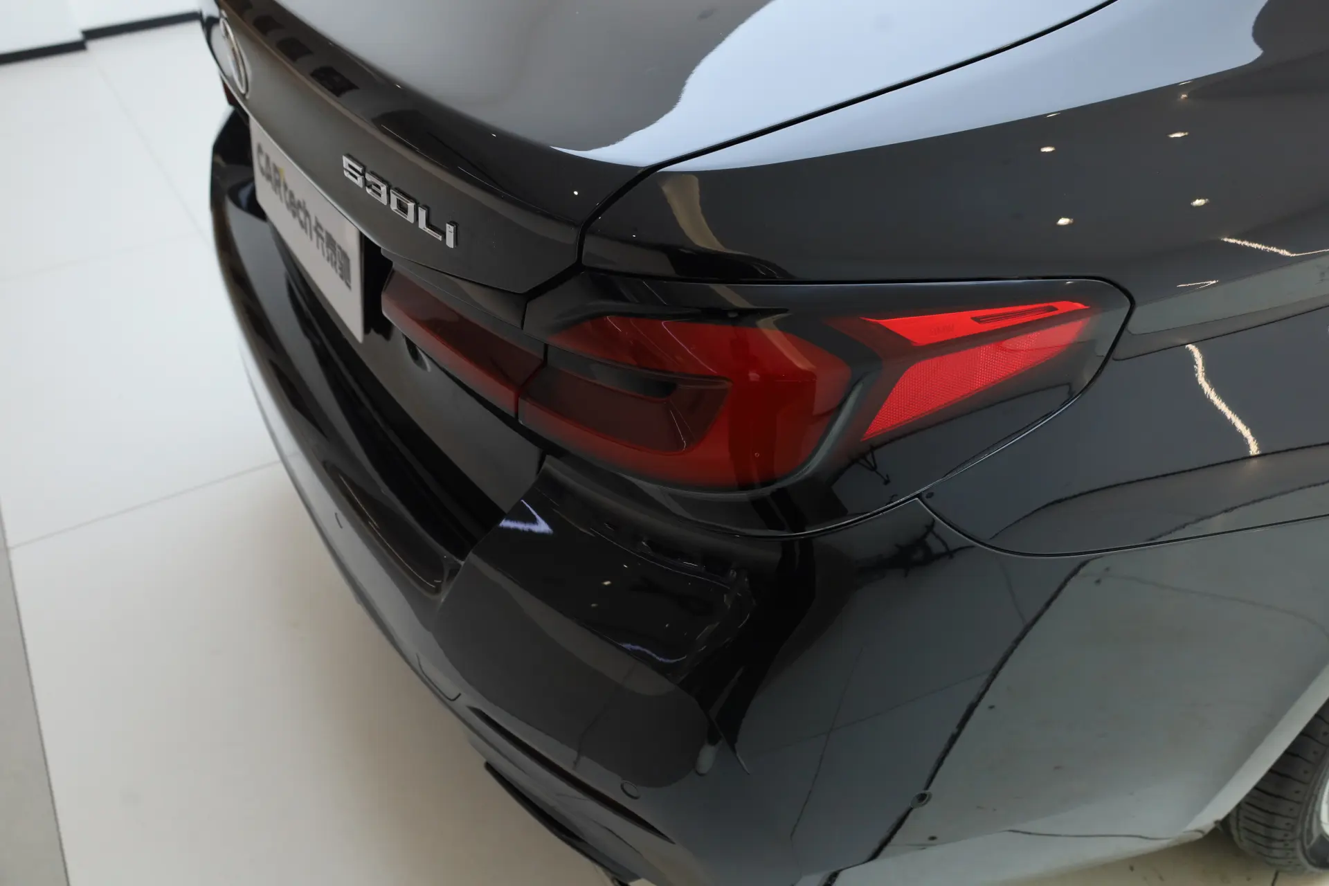 BMW 530Li, 2023 10