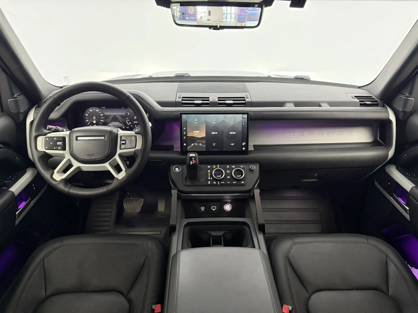 Land Rover Defender, 2022 6