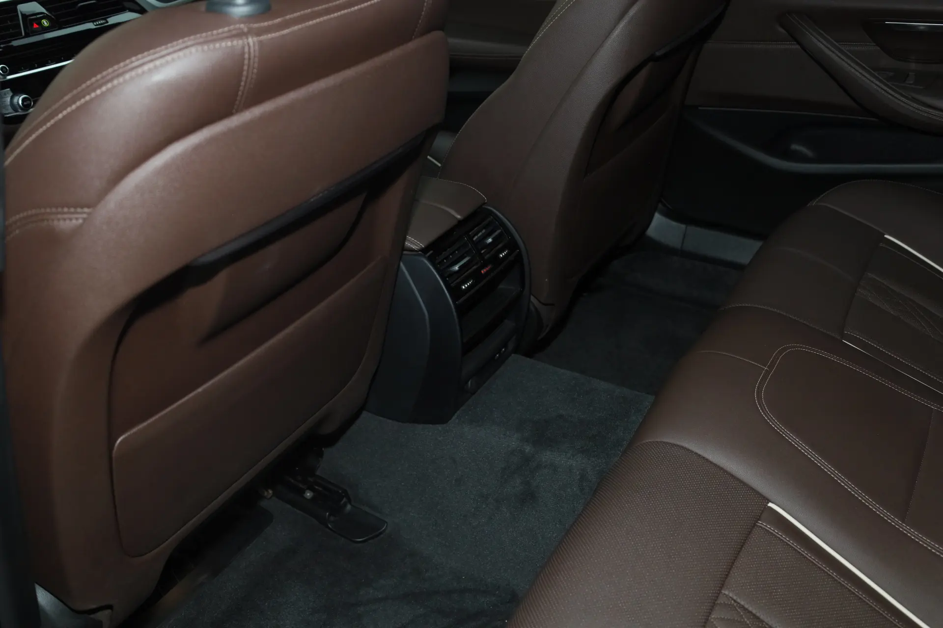 BMW 530Li, 2023 27