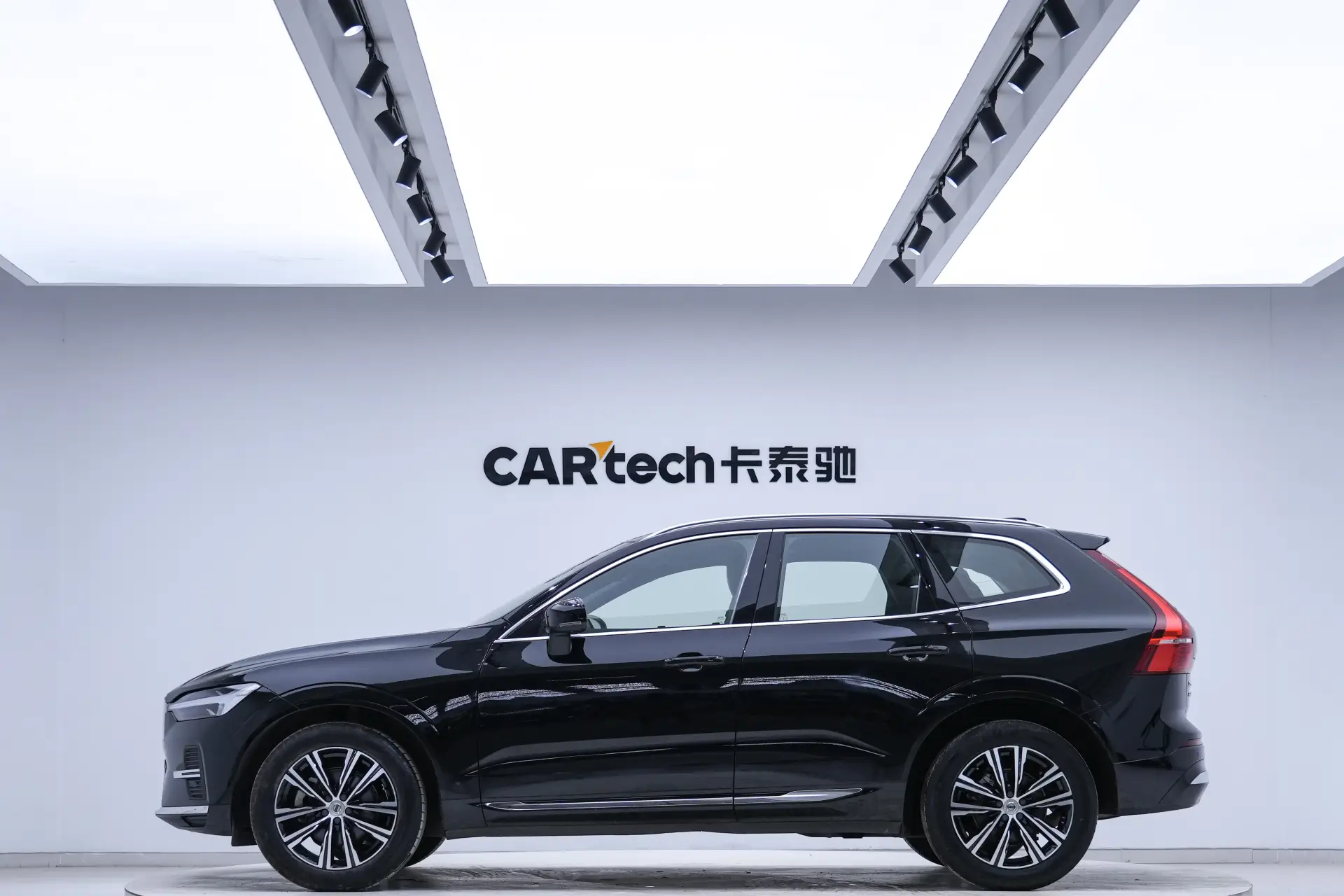 Volvo XC60, 2021 8
