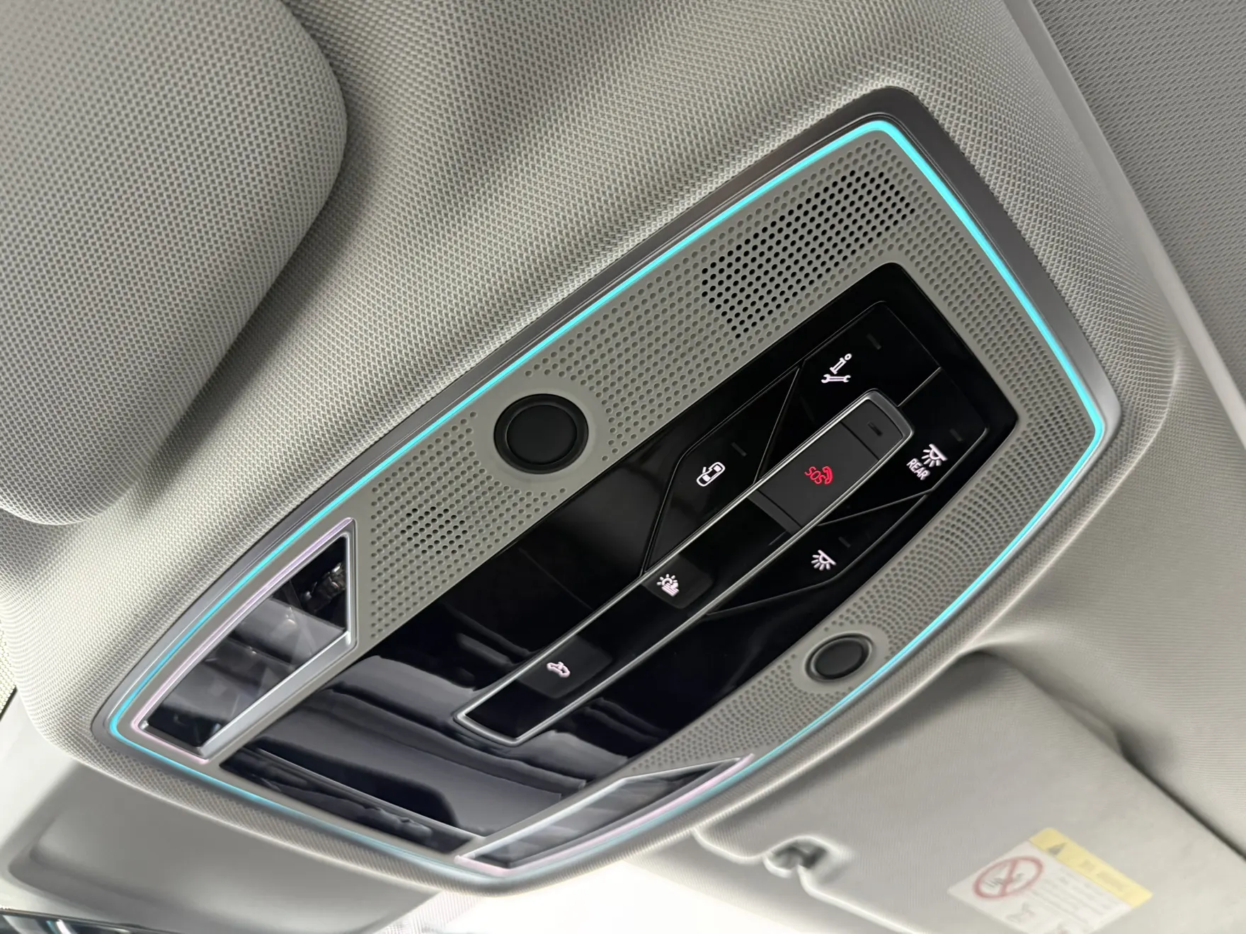 Audi A8L 50 TFSI, 2020 15