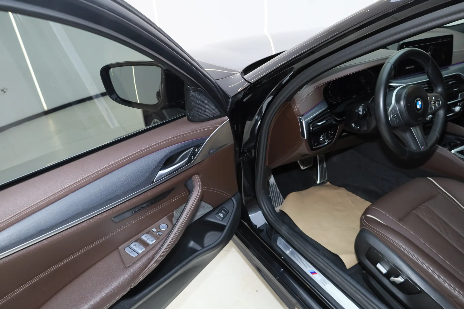 BMW 530Li, 2023 31