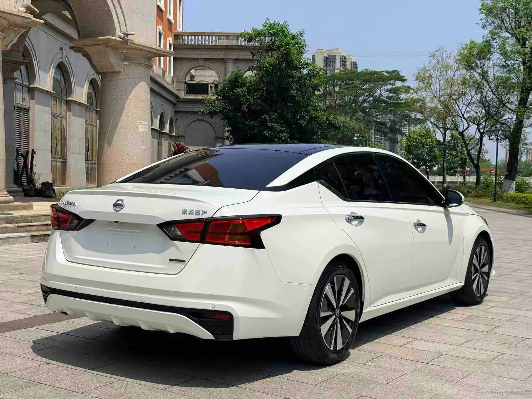Nissan Teana, 2022 3