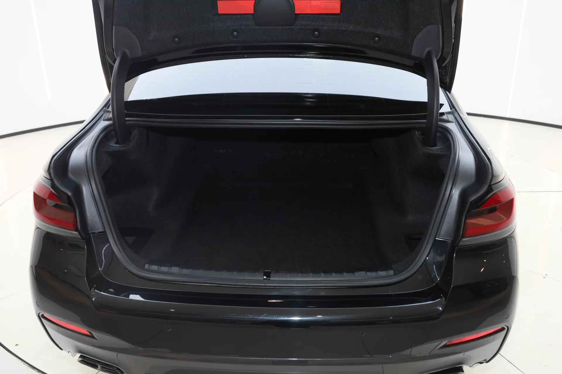 BMW 530Li, 2023 13