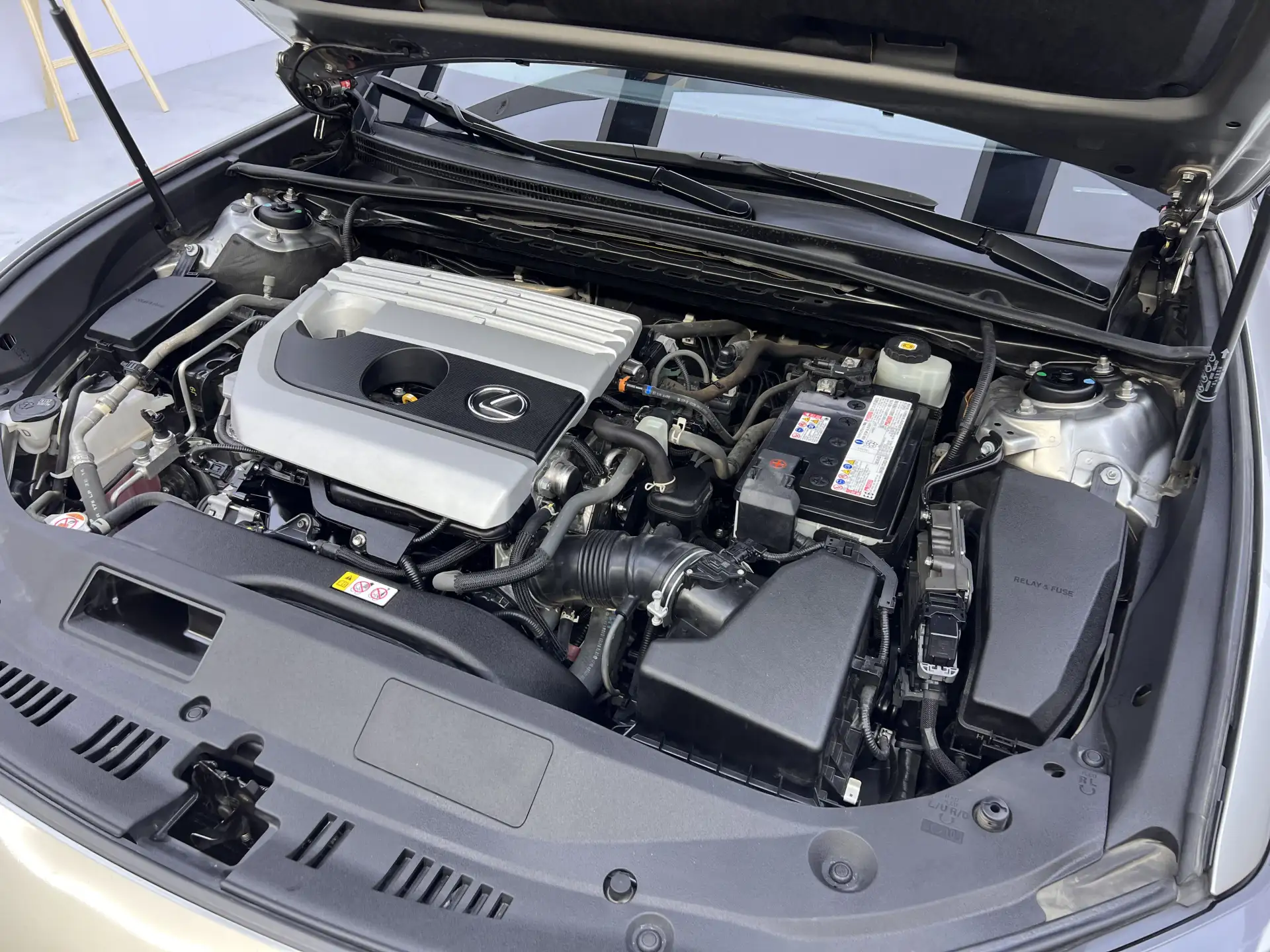 Lexus ES 200, 2022 12