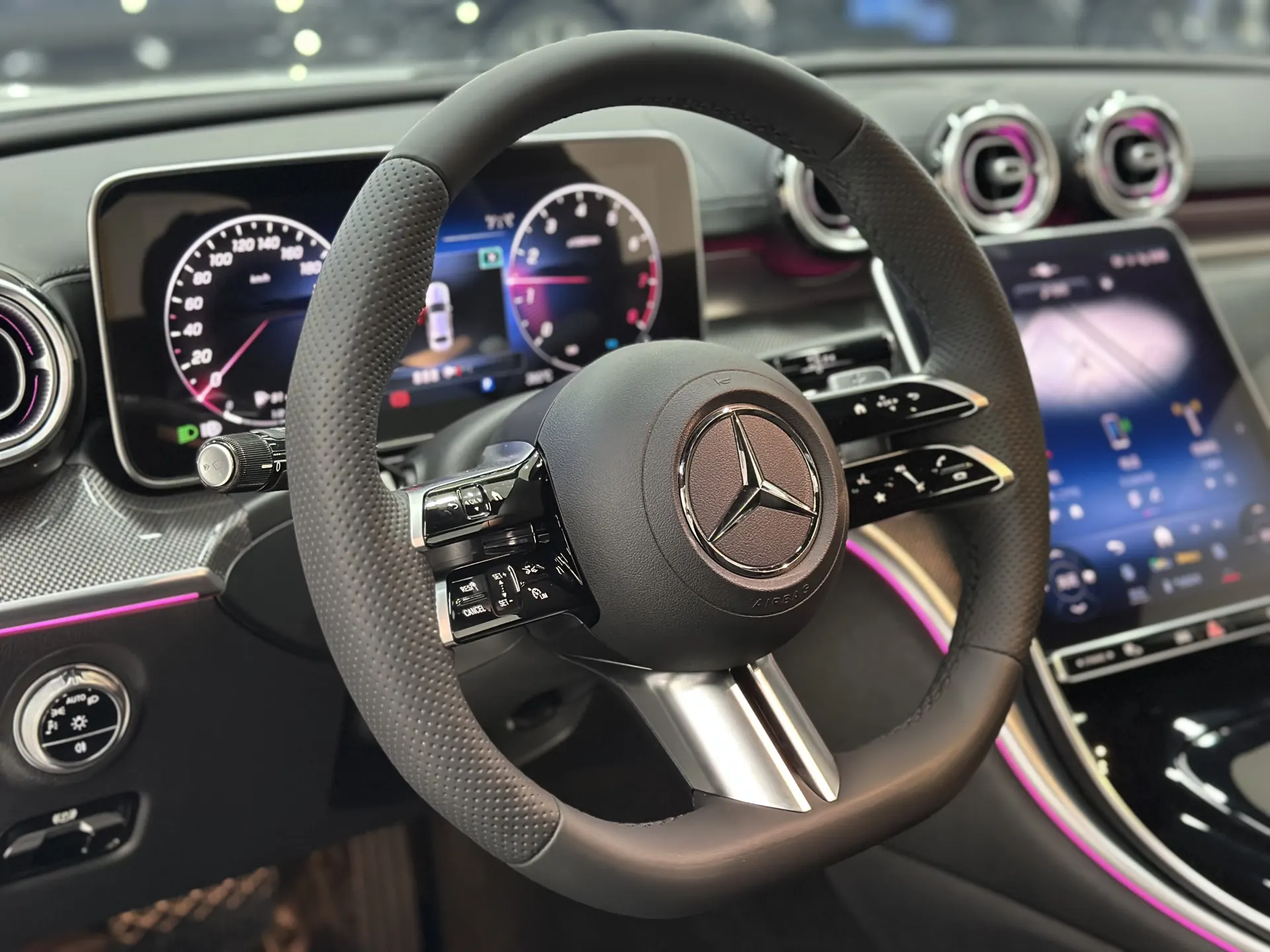 Mercedes-Benz C 260 L, 2024 9