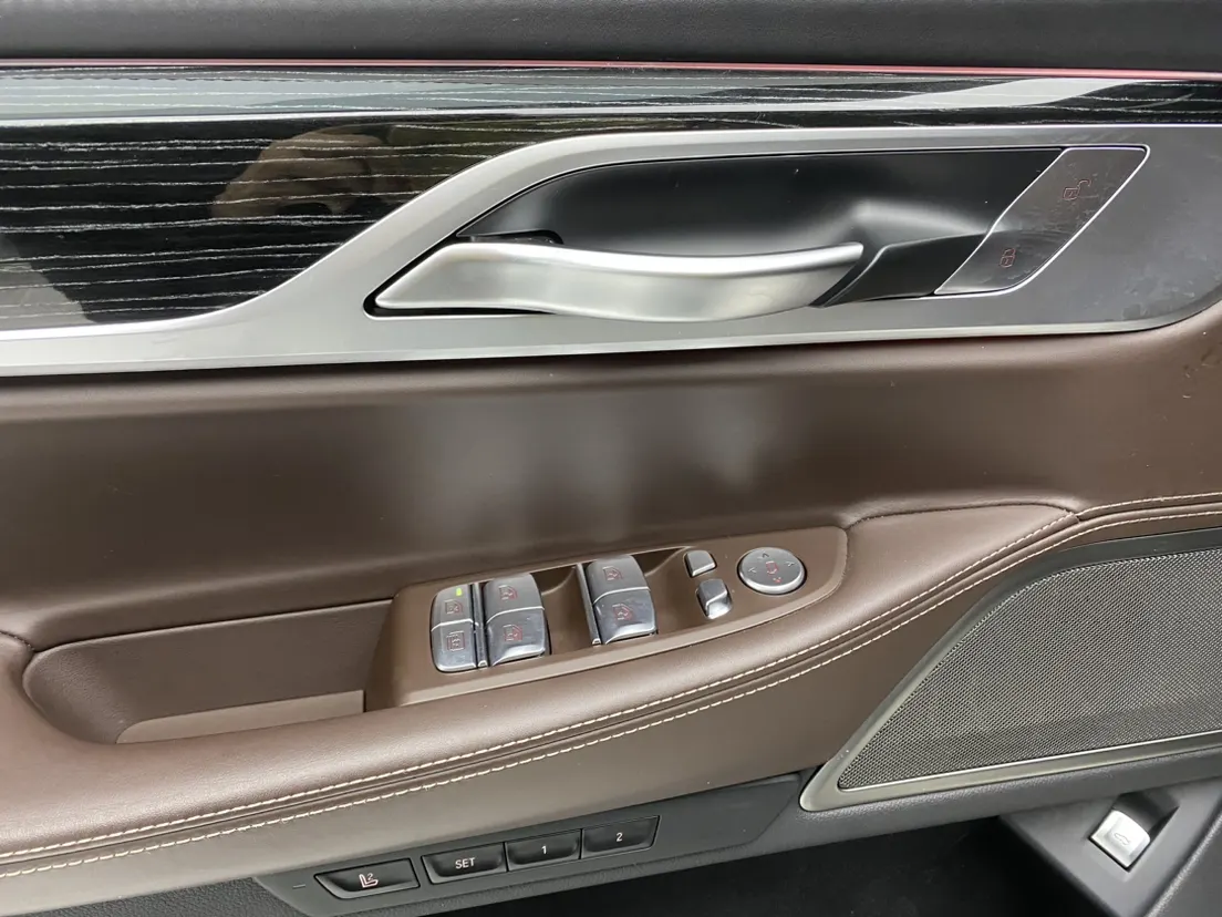 BMW 730Li, 2022 25