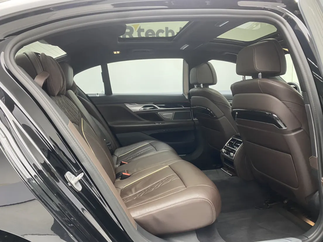 BMW 730Li, 2022 23