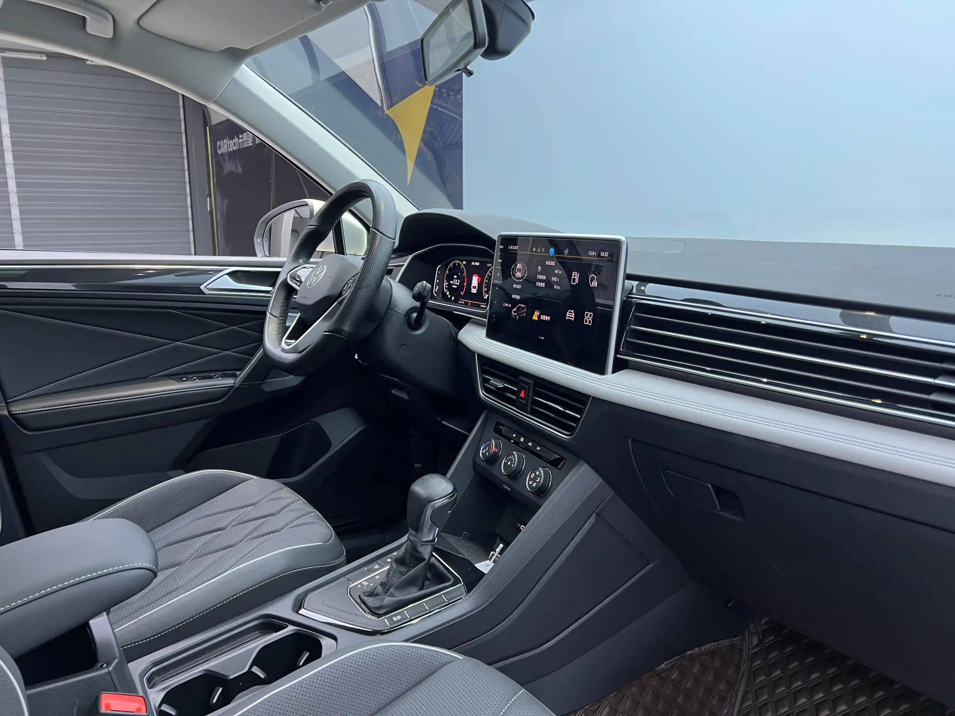 Volkswagen Tiguan L, 2022 20