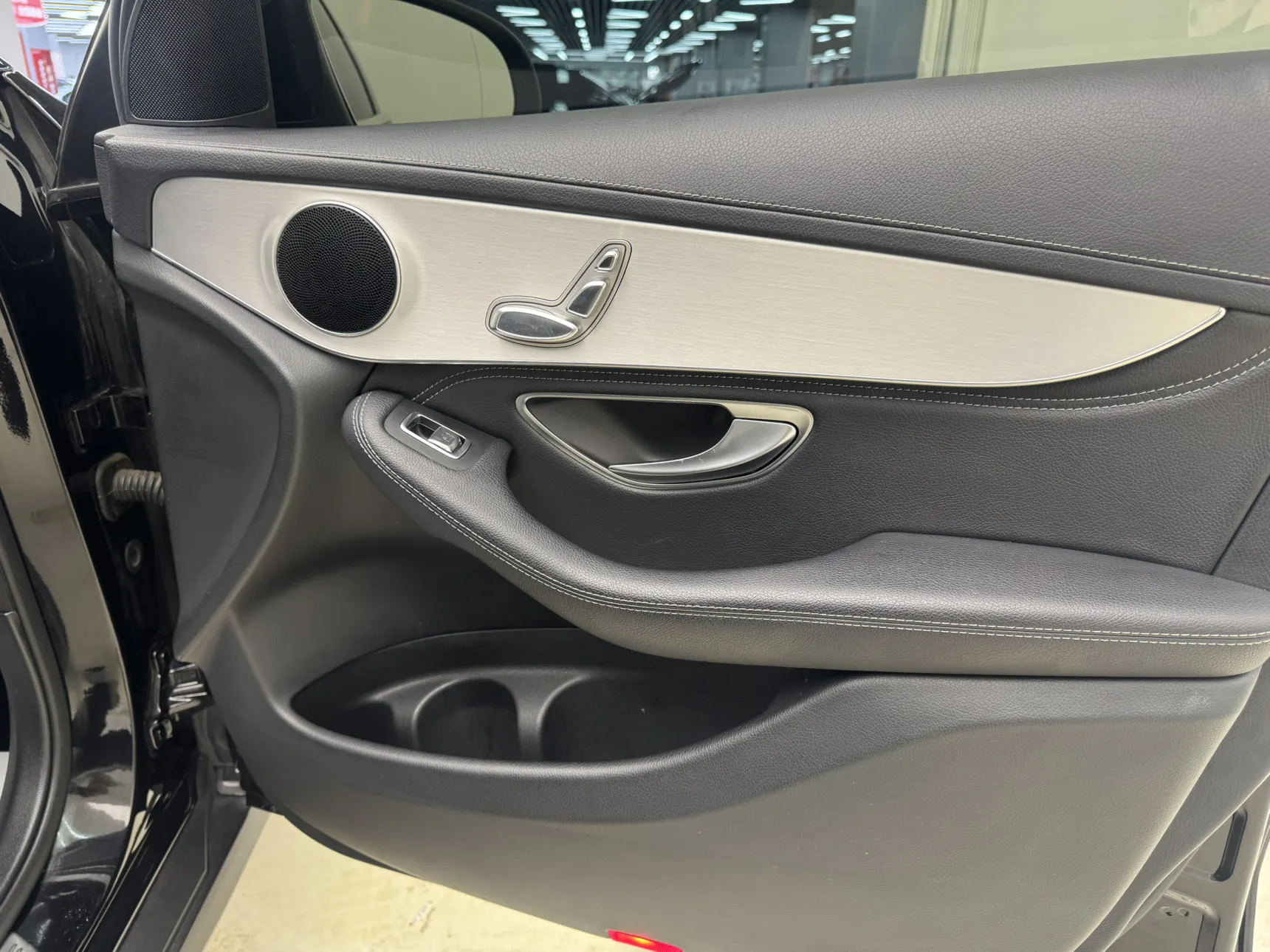 Mercedes-Benz GLC 260 L, 2019 17